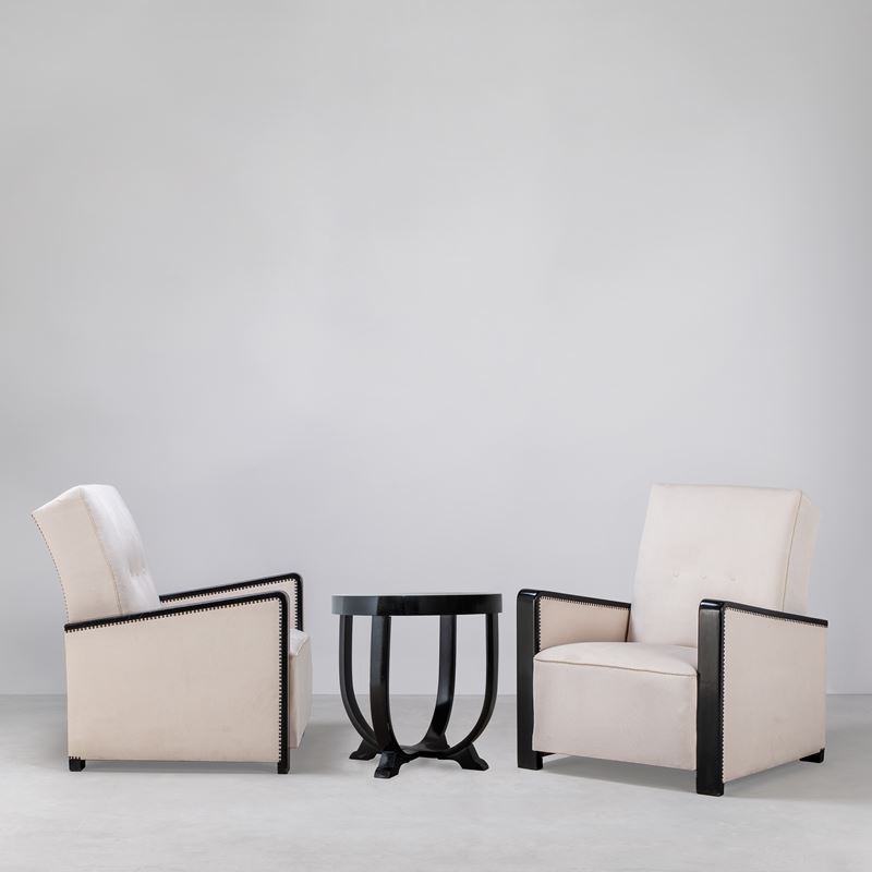 Arredamento Art Déco, Coppia di poltrone con tavolino