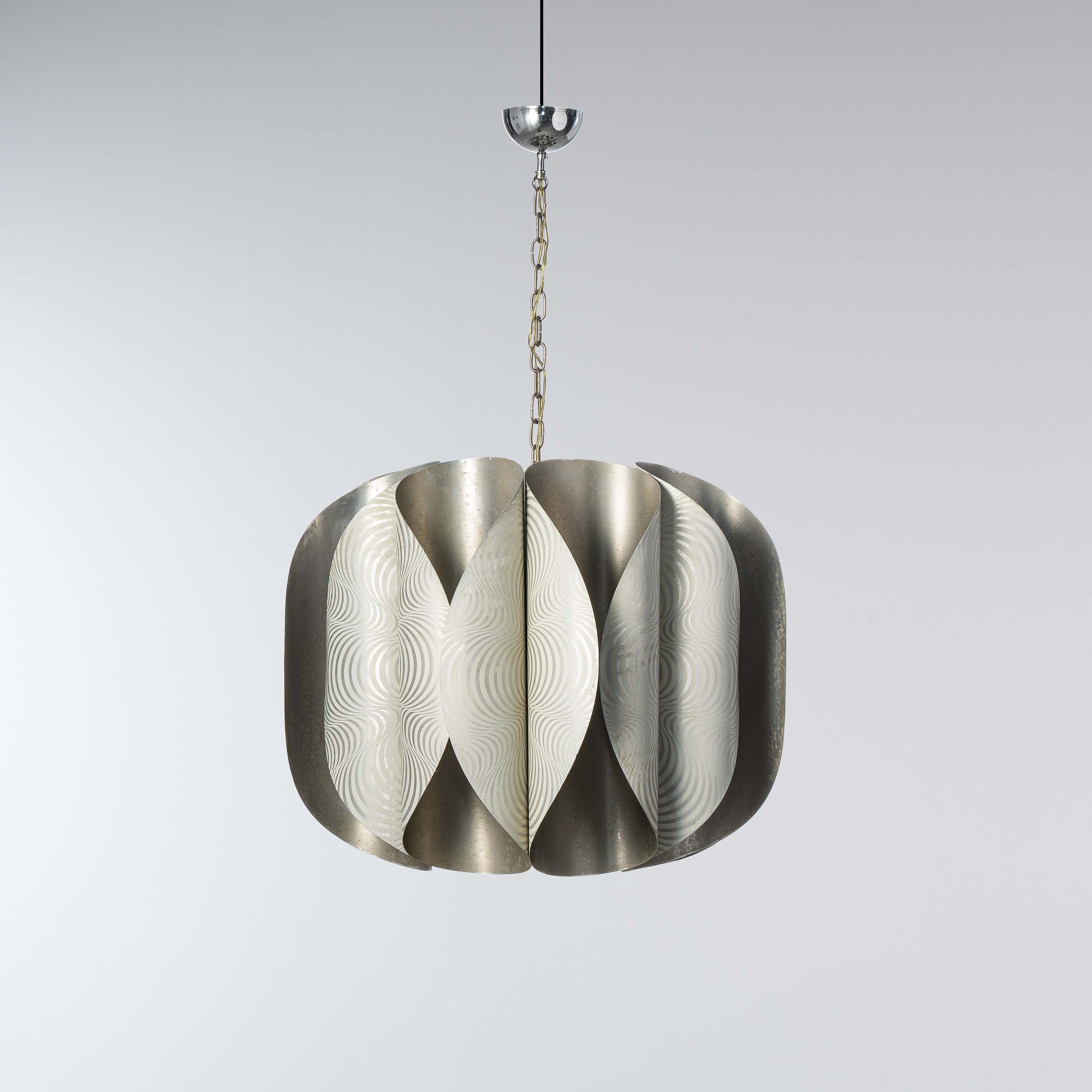 Renzo Burchiellaro - Lampadario a sospensione in alluminio satinato e stampato (fantasia optical)