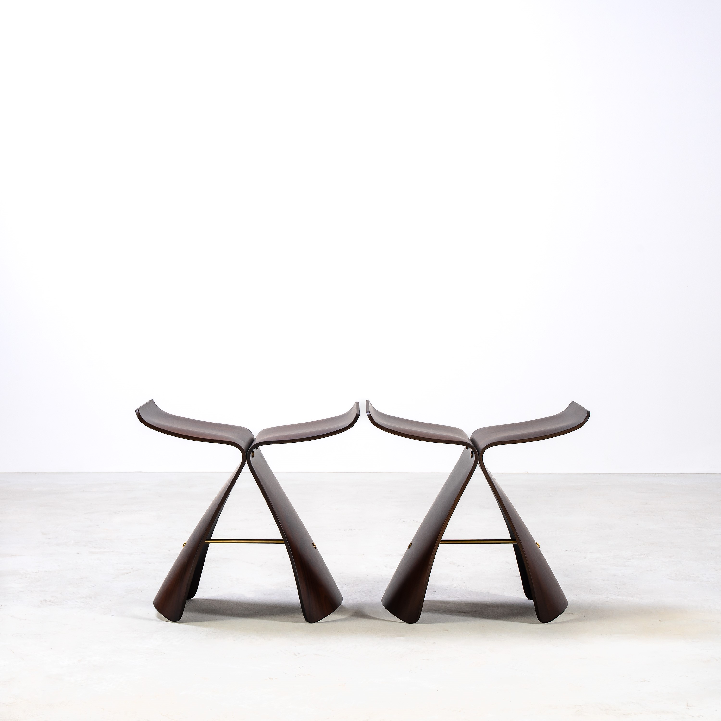 Sori Yanagi, Coppia sgabelli Butterfly per Vitra