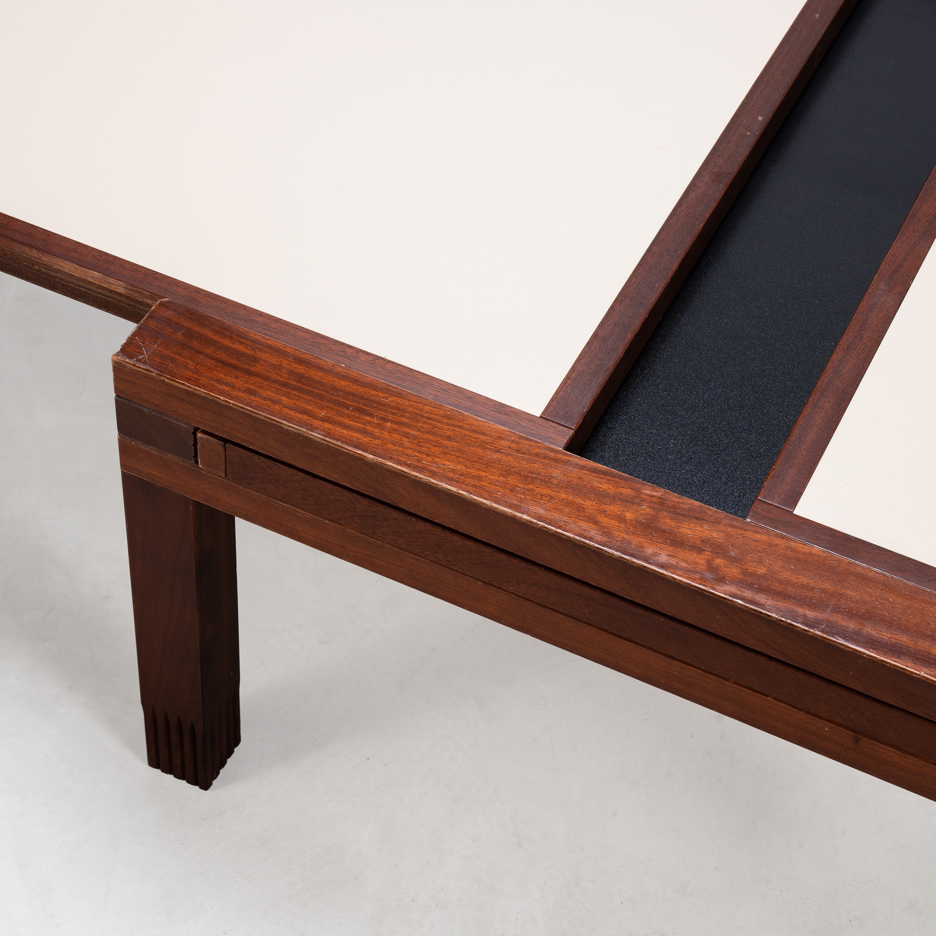 Bernard Vuarnesson, Coffee table Hexa a tre ripiani