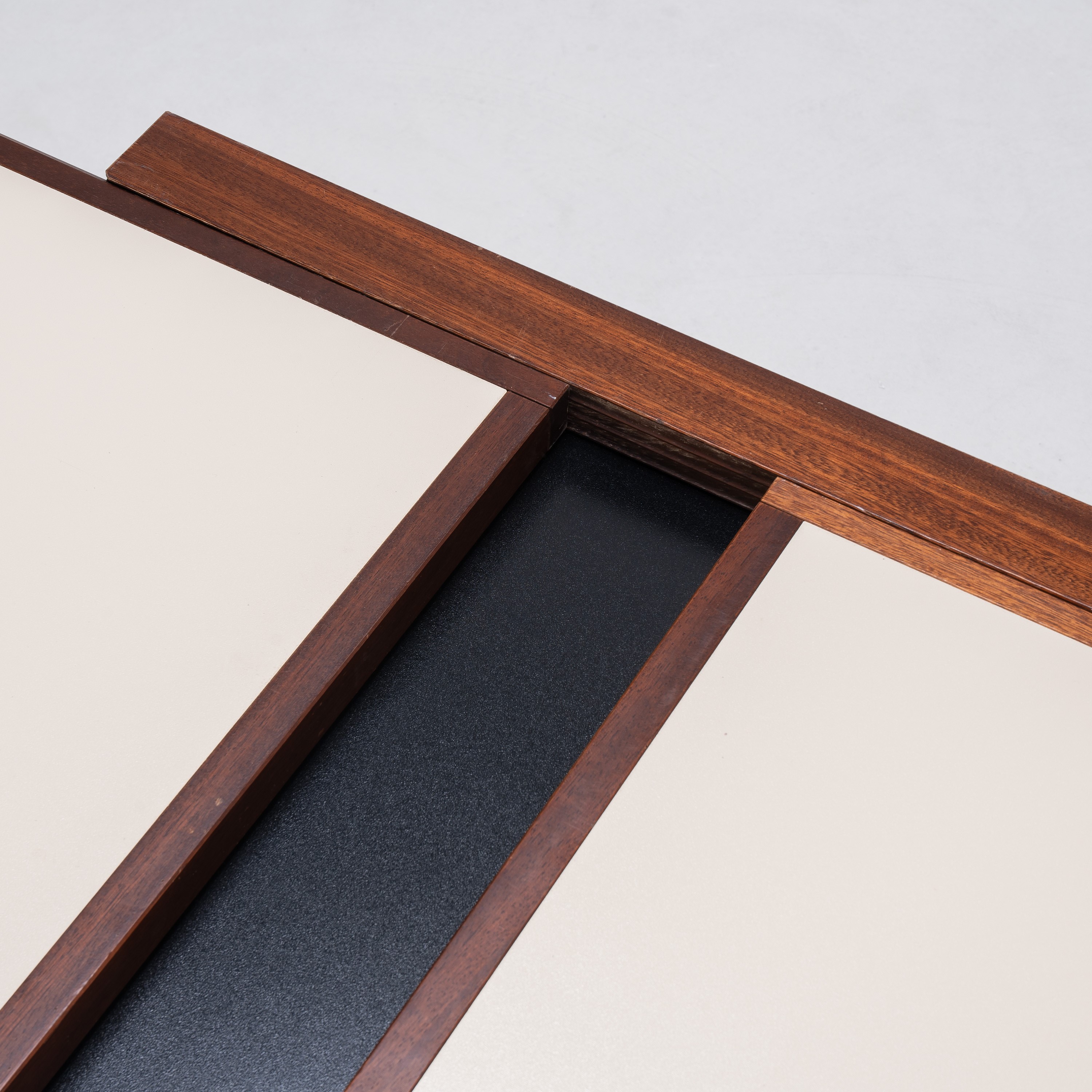 Bernard Vuarnesson, Coffee table Hexa a tre ripiani