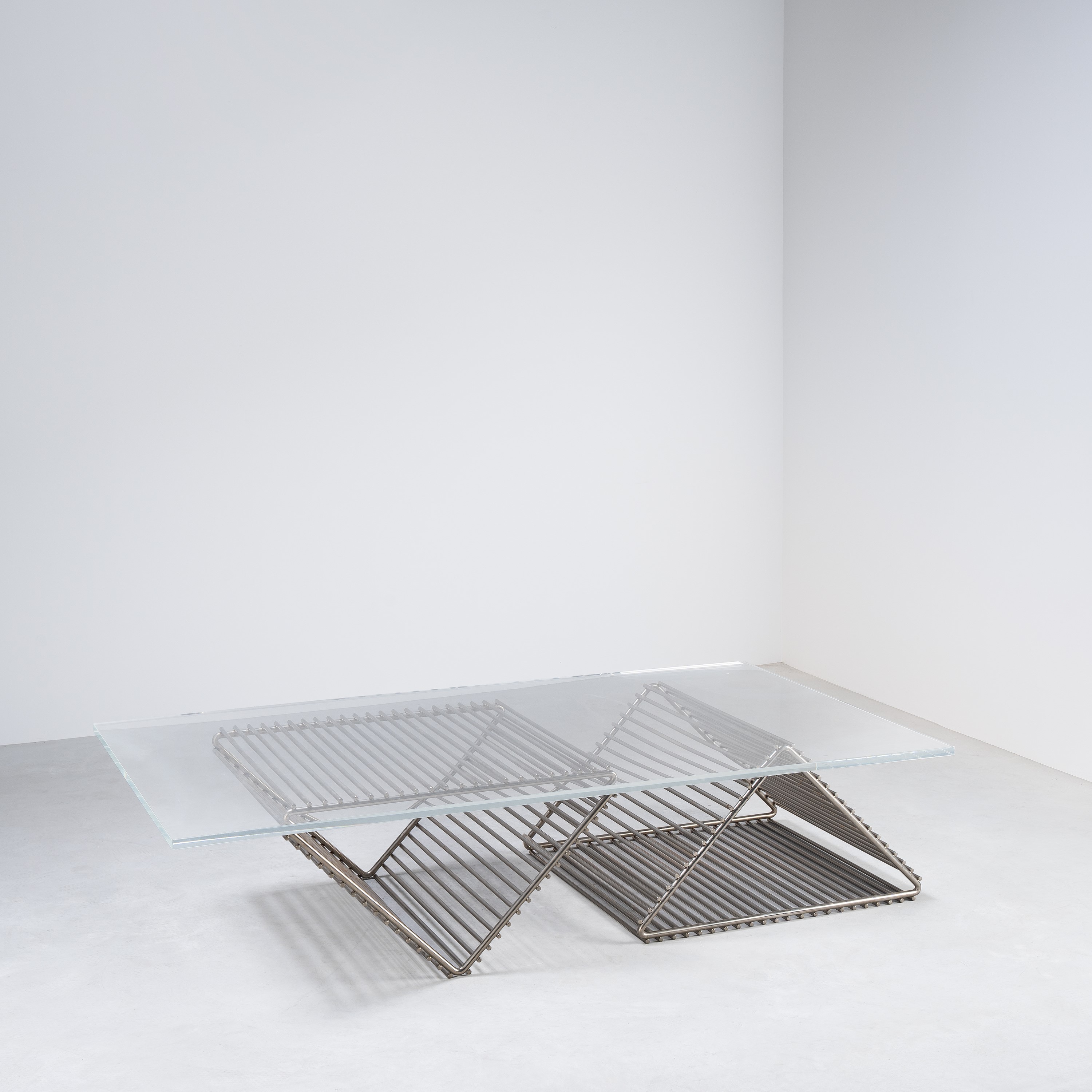 François Arnal, Tavolo multifunzione in plexiglass e acciaio