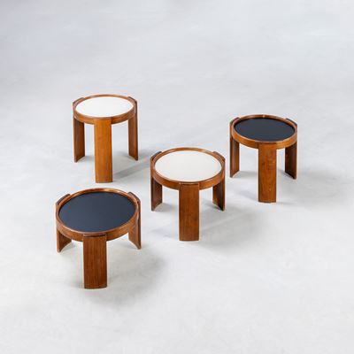Gianfranco Frattini, Quattro tavolini impilabili, legno