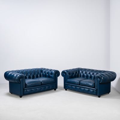 Renzo Frau, Coppia divani Chester 934 in pelle e legno