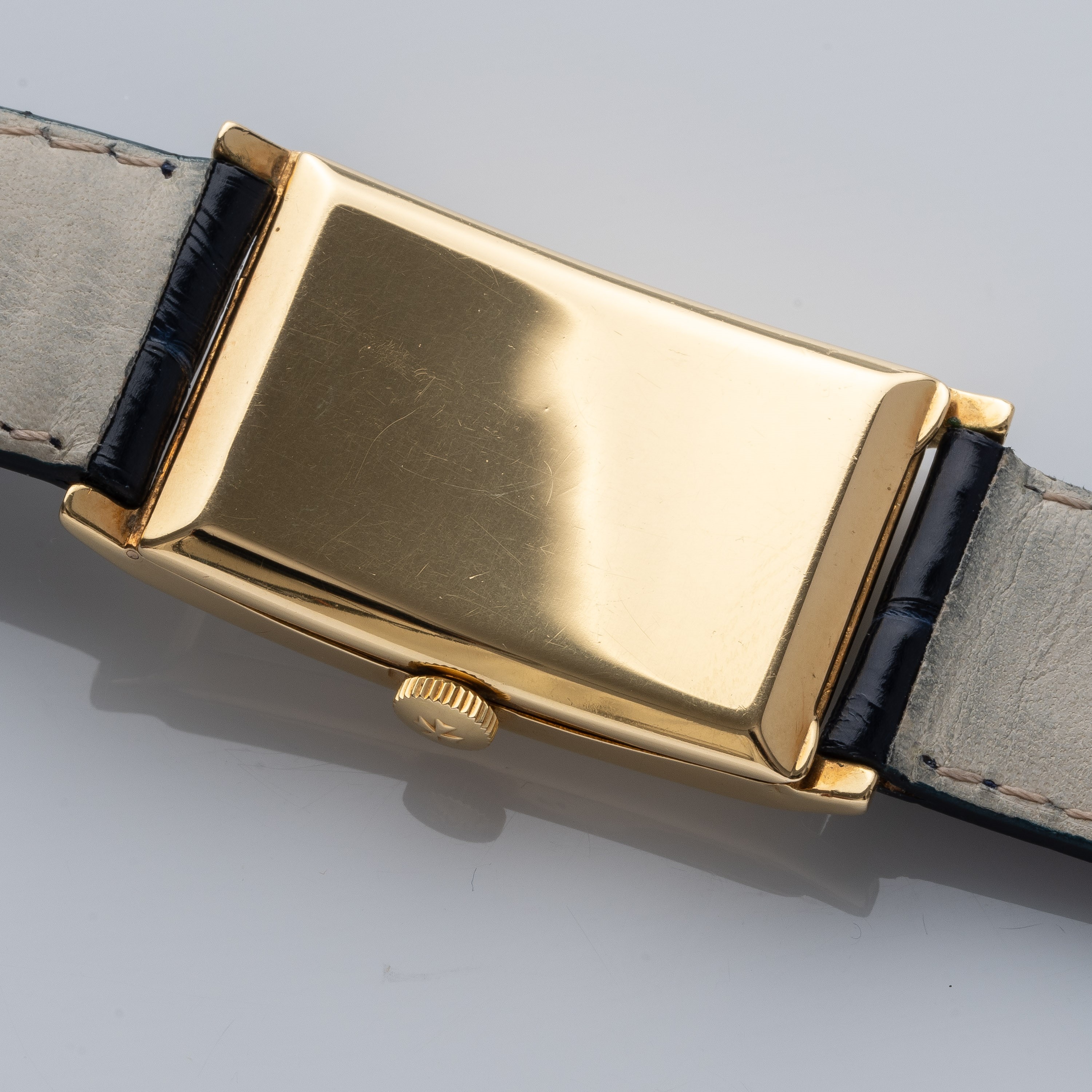 Vacheron Constantin - Orologio Curvex Tank allongé in oro 18 kt a carica manuale