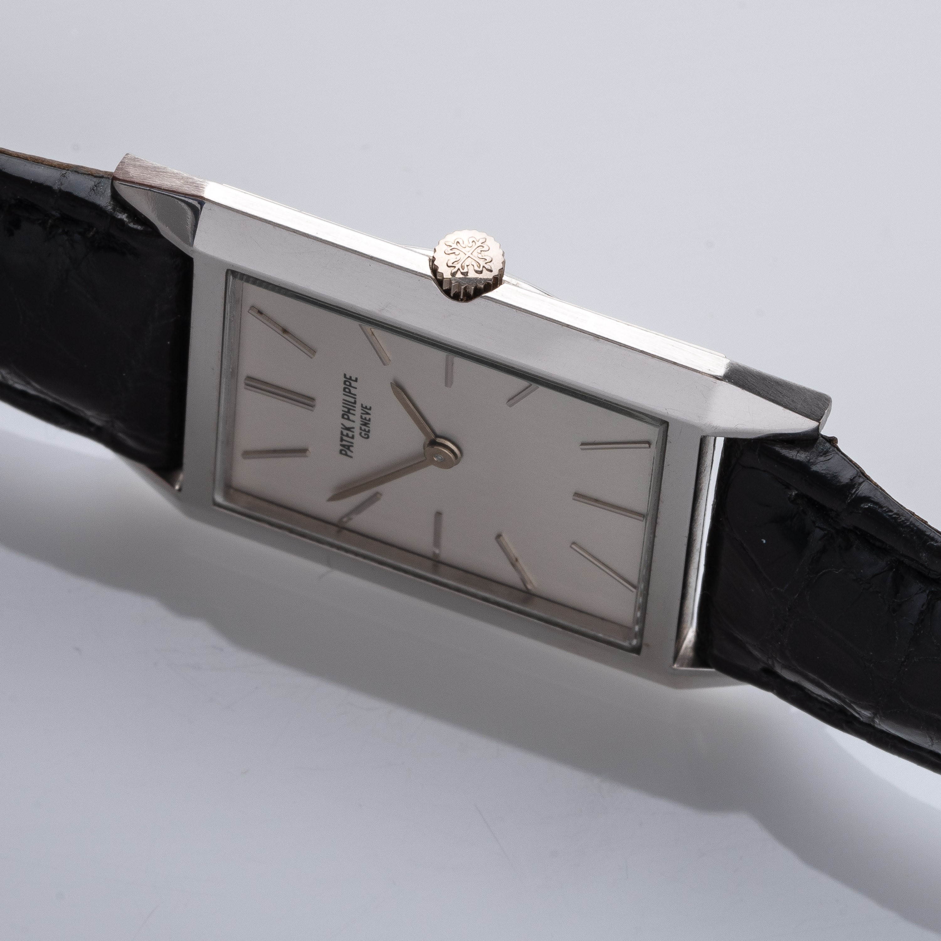 Patek Philippe - Tank, orologio da polso in oro bianco 18 kt a carica manuale (175) con estratto ...