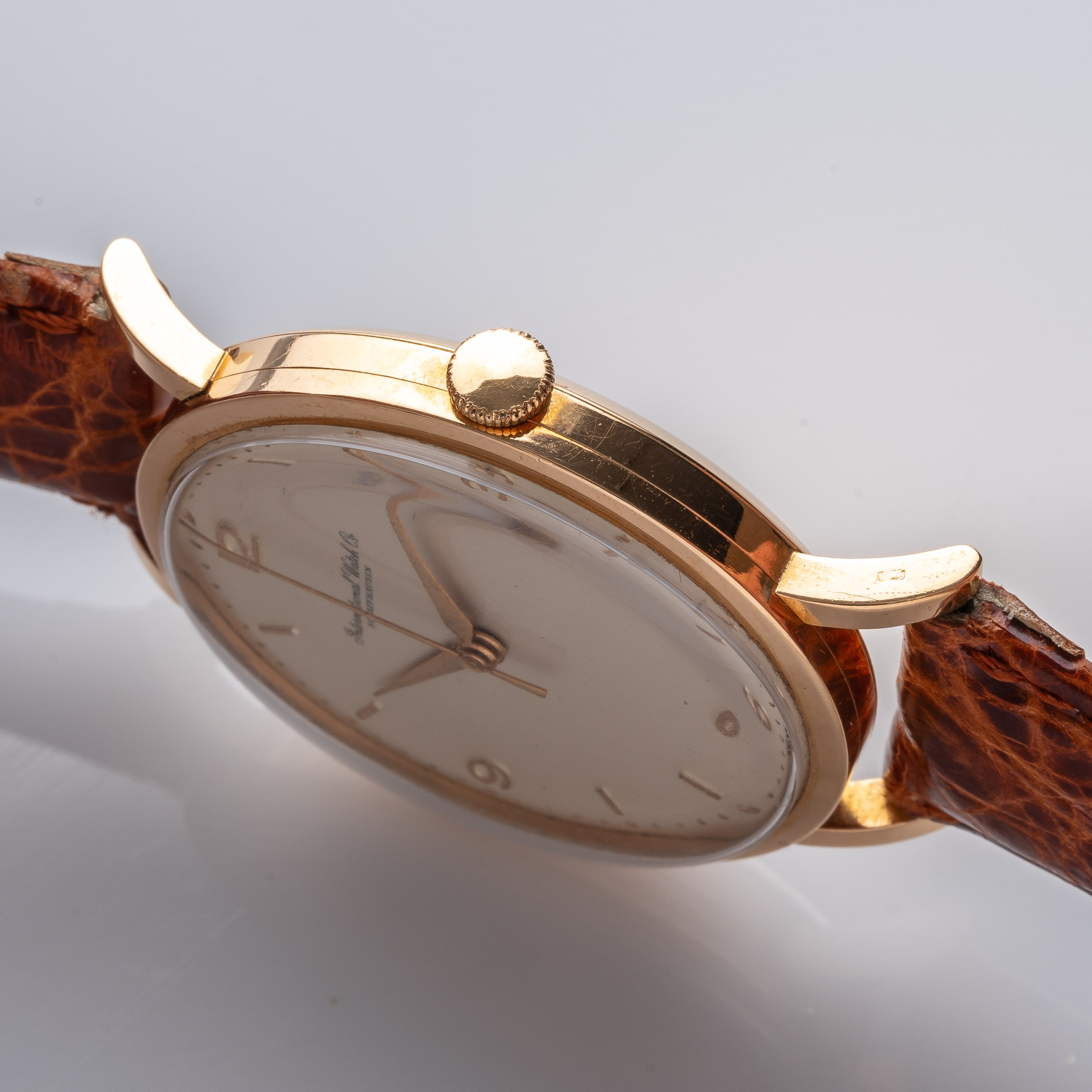 Iwc - Calatrava oversize — oro giallo 18 kt, orologio da polso a carica manuale con piccoli secon...