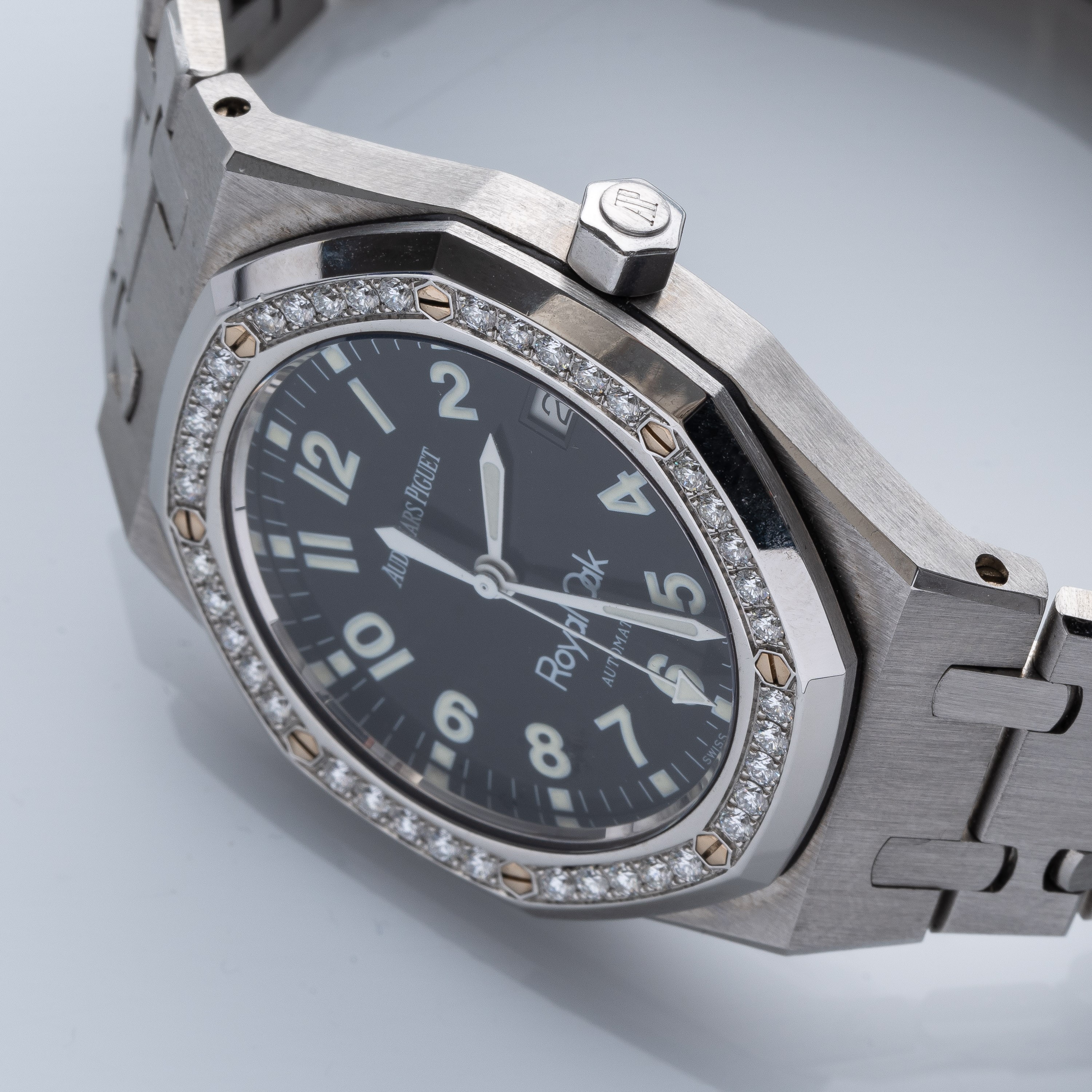 Audemars Piguet - Royal Oak 14790ST, orologio da polso solo tempo automatico in acciaio con ghier...