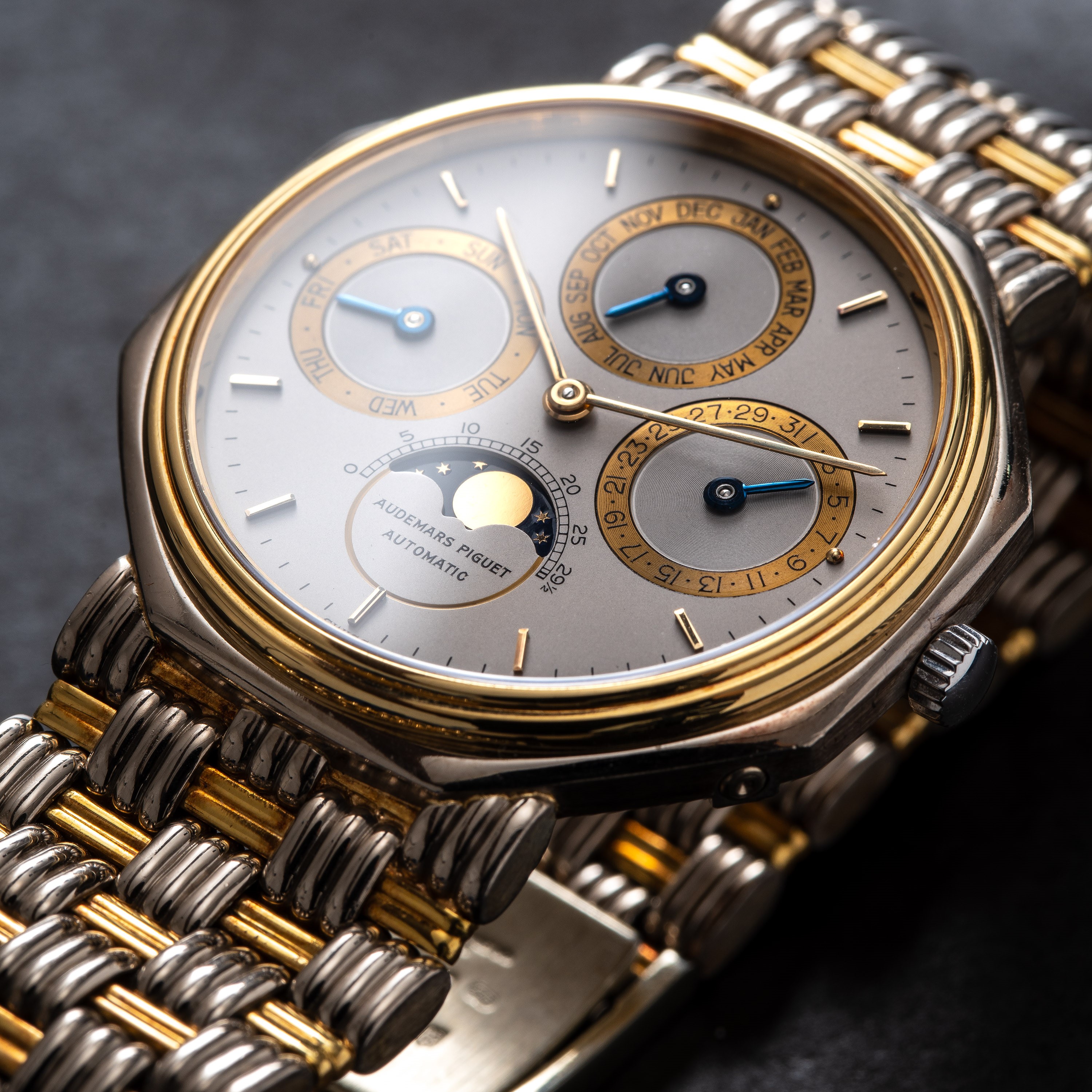 Audemars Piguet - Quantième Perpetual 5557CA, orologio da polso in oro giallo e bianco 18 kt con ...