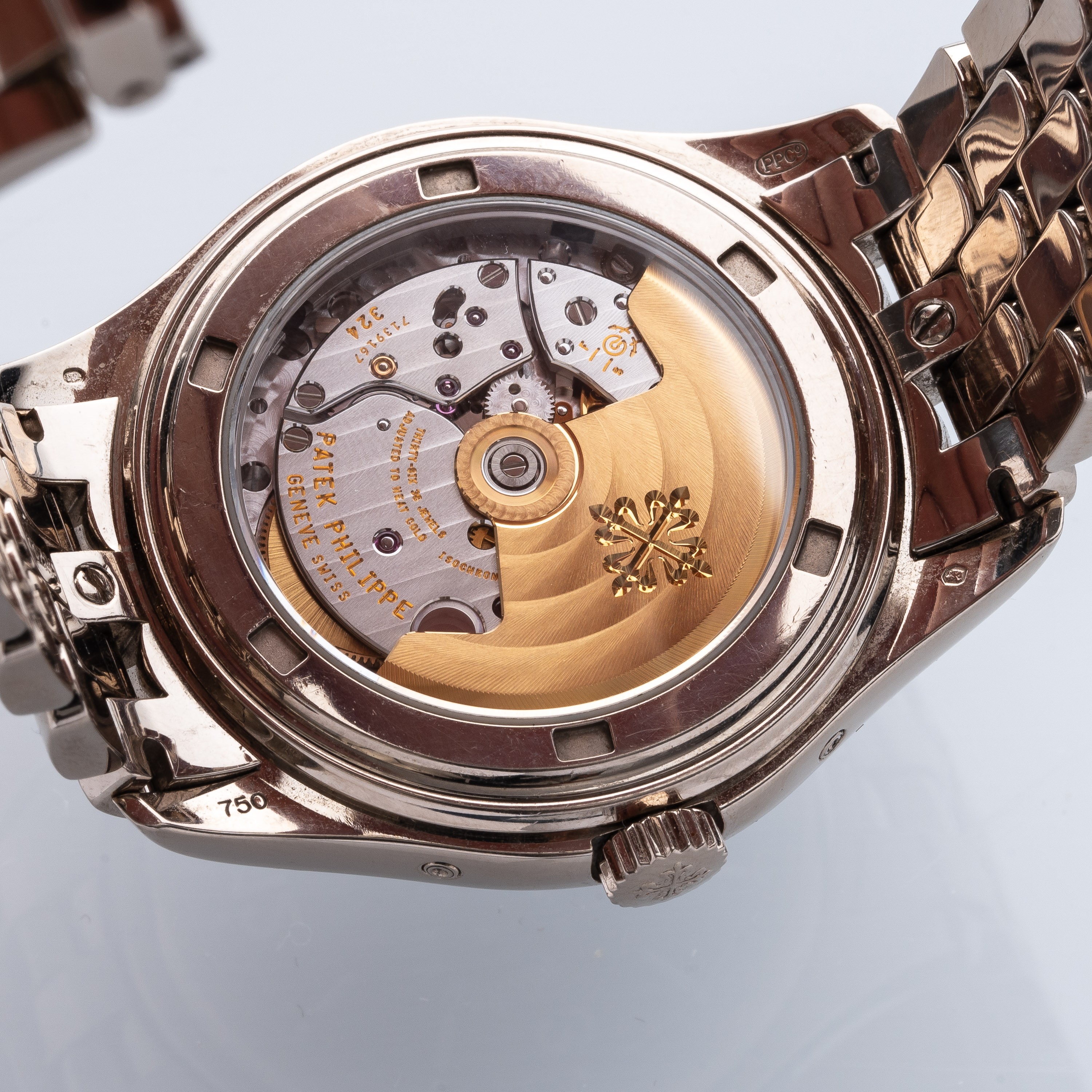 Patek Philippe - Calendario Annuale 5146/1G010 in oro bianco 18 kt