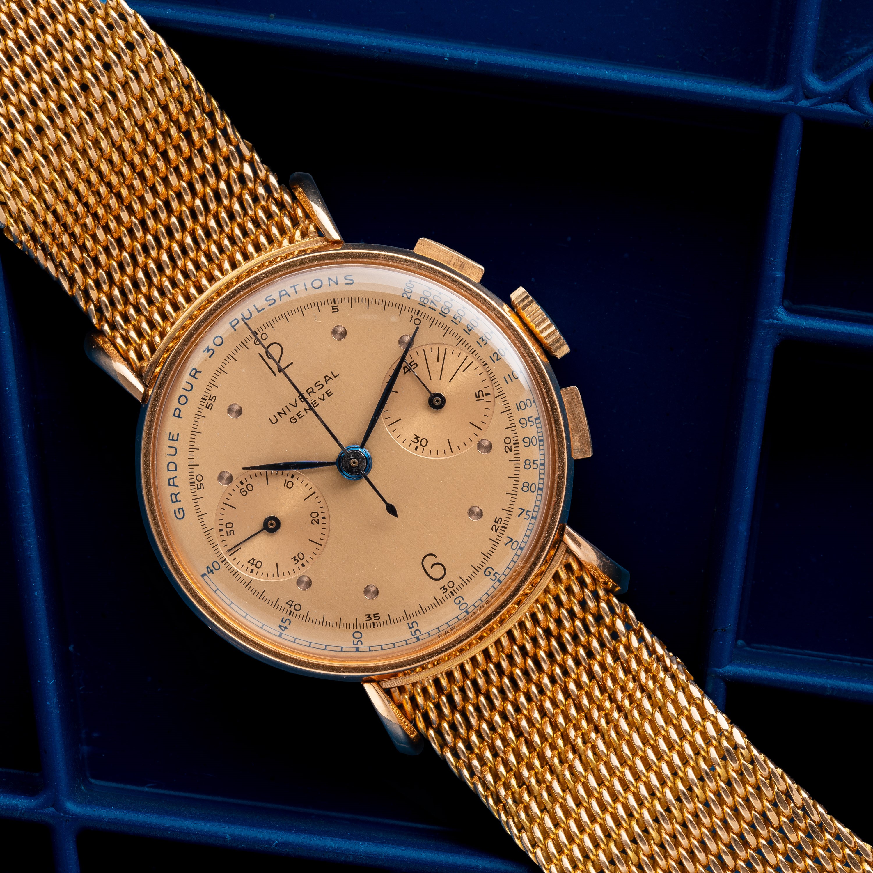 Universal Geneve - Cronografo Pulsometrico in oro rosa 18kt con quadrante rosa e carica manuale