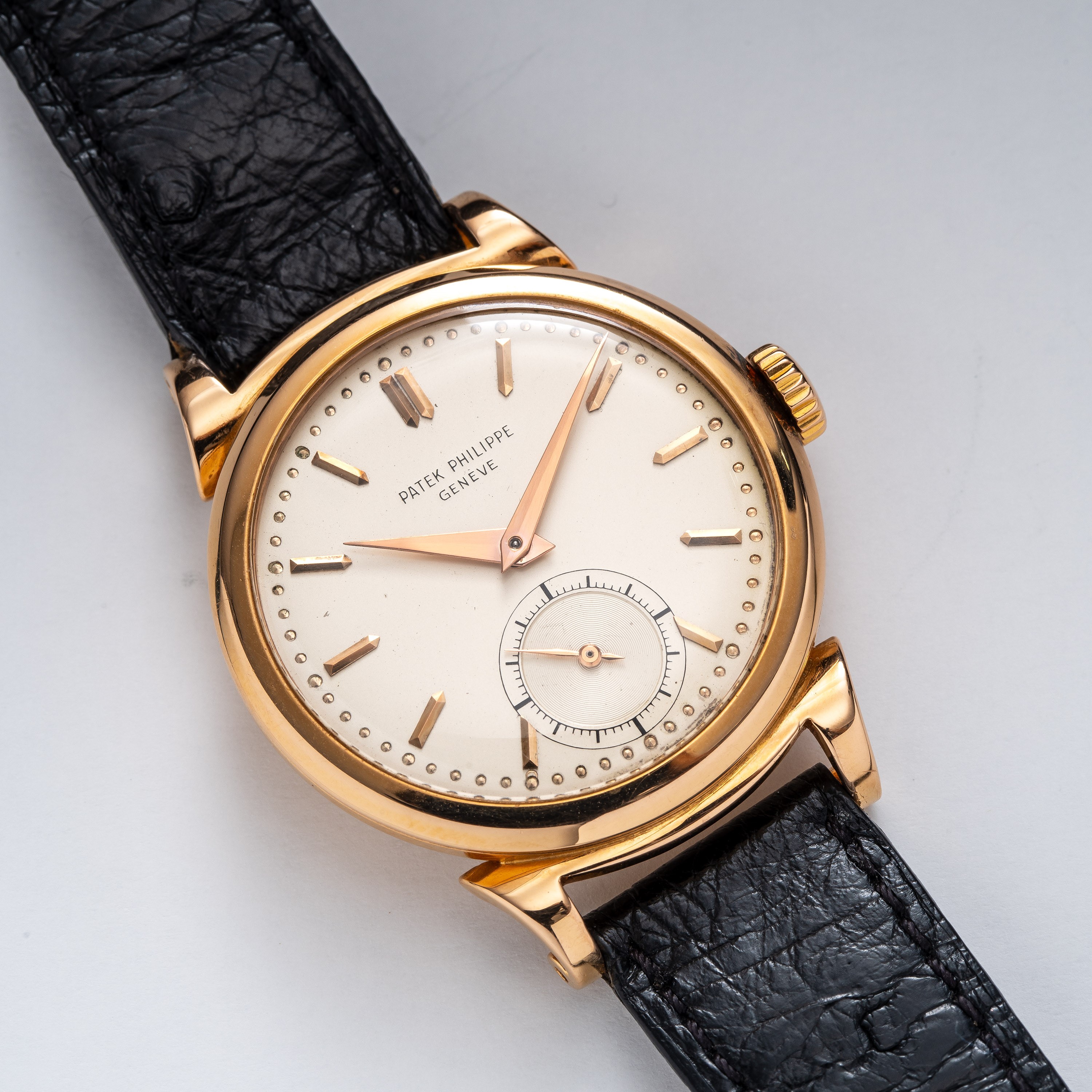 Patek Philippe - Calatrava 1491, orologio da polso in oro rosa 18 kt con carica manuale e anse a ...