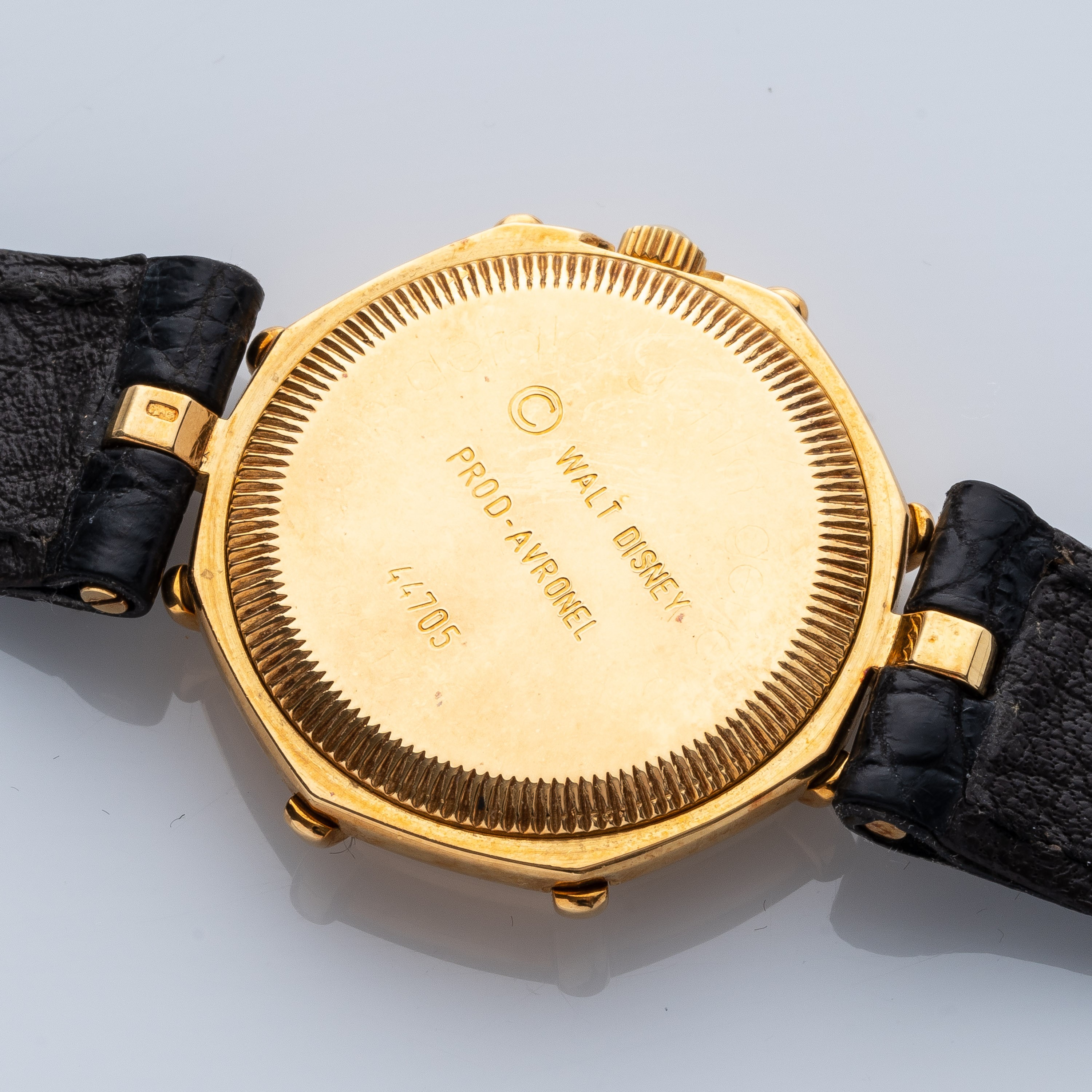 Gerald Genta - Mickey Mouse, orologio al quarzo in oro giallo 18 kt con quadrante in madreperla