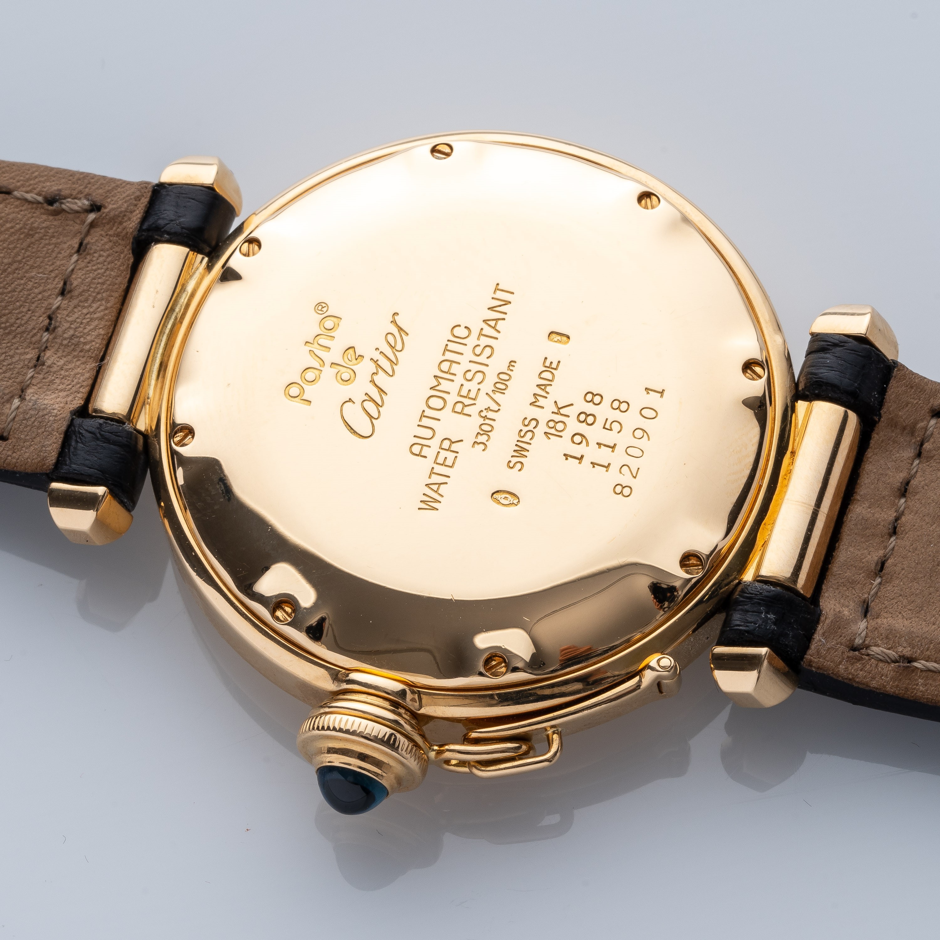 Cartier - Pasha, orologio da polso solo tempo in oro giallo 18 kt con datario