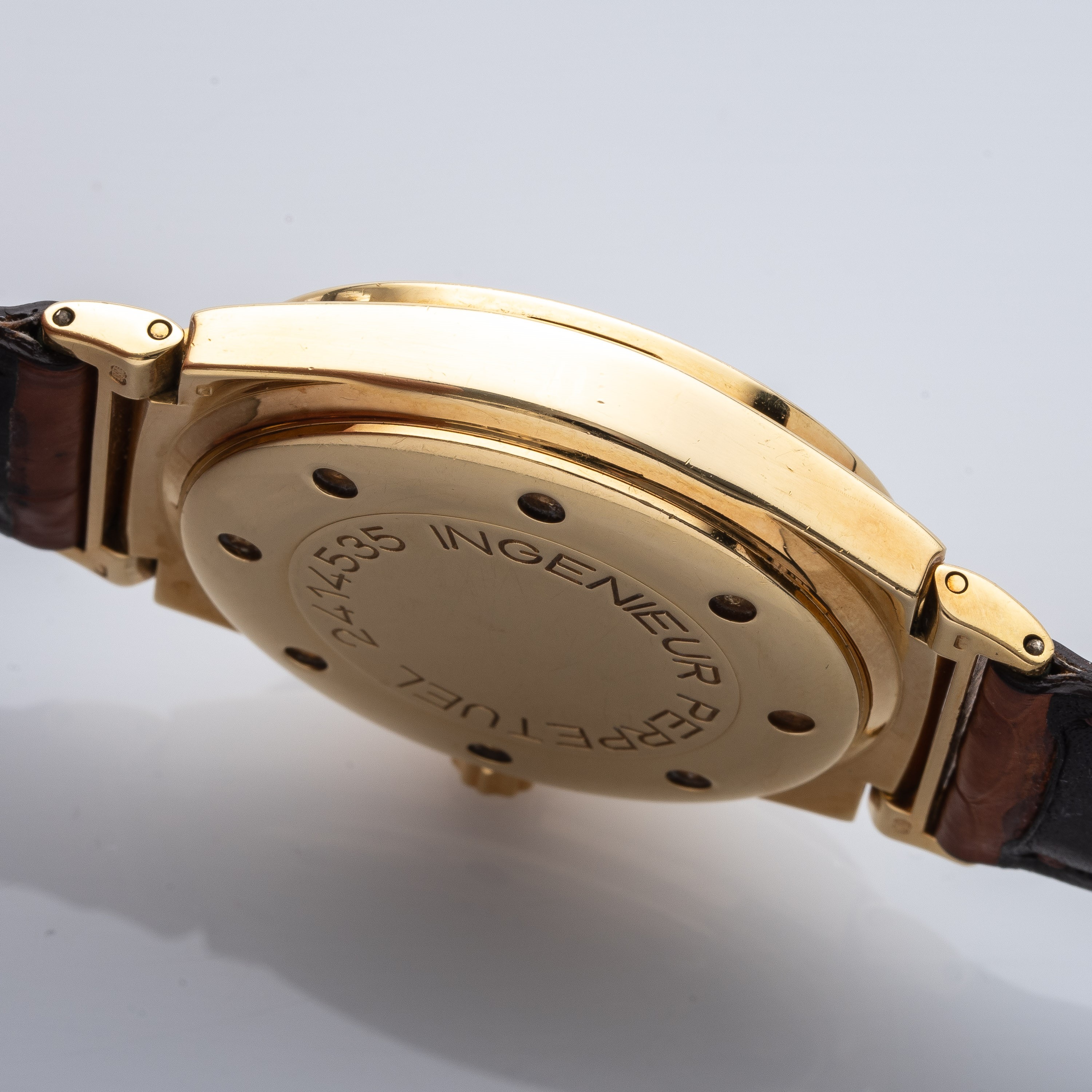 Iwc - Ingenieur Perpetual Calendar, orologio da polso in oro giallo 18 kt con quadrante in porcel...