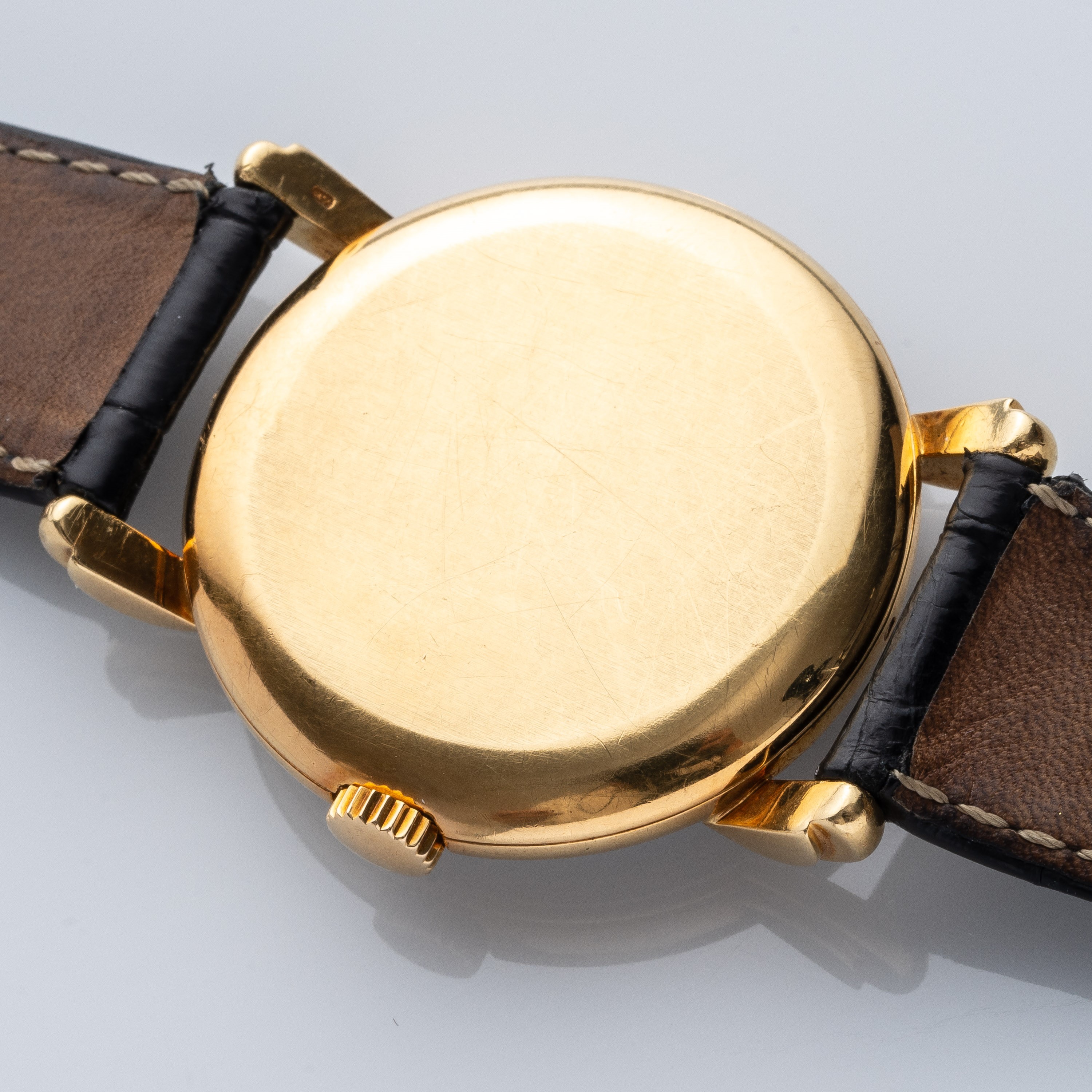Patek Philippe - Calatrava 1571, orologio solo tempo a carica manuale in oro giallo 18 kt