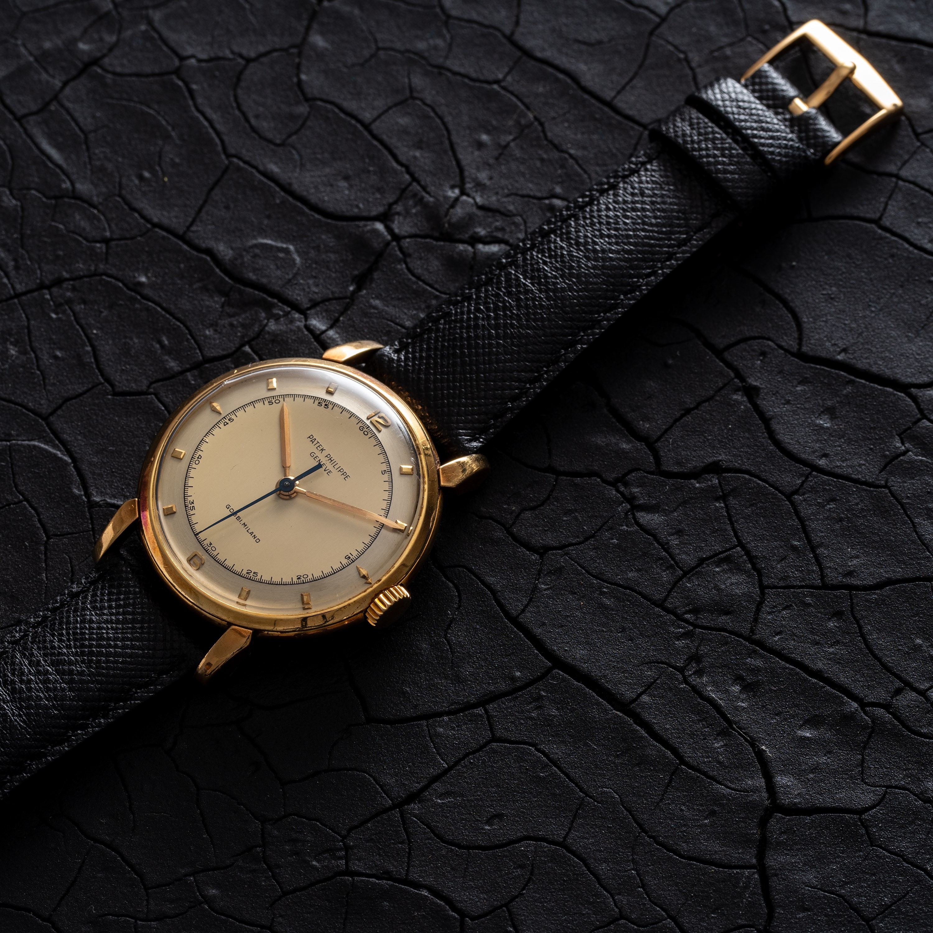 Patek Philippe - Calatrava 2482, orologio solo tempo in oro giallo 18 kt con quadrante bitonale, ...
