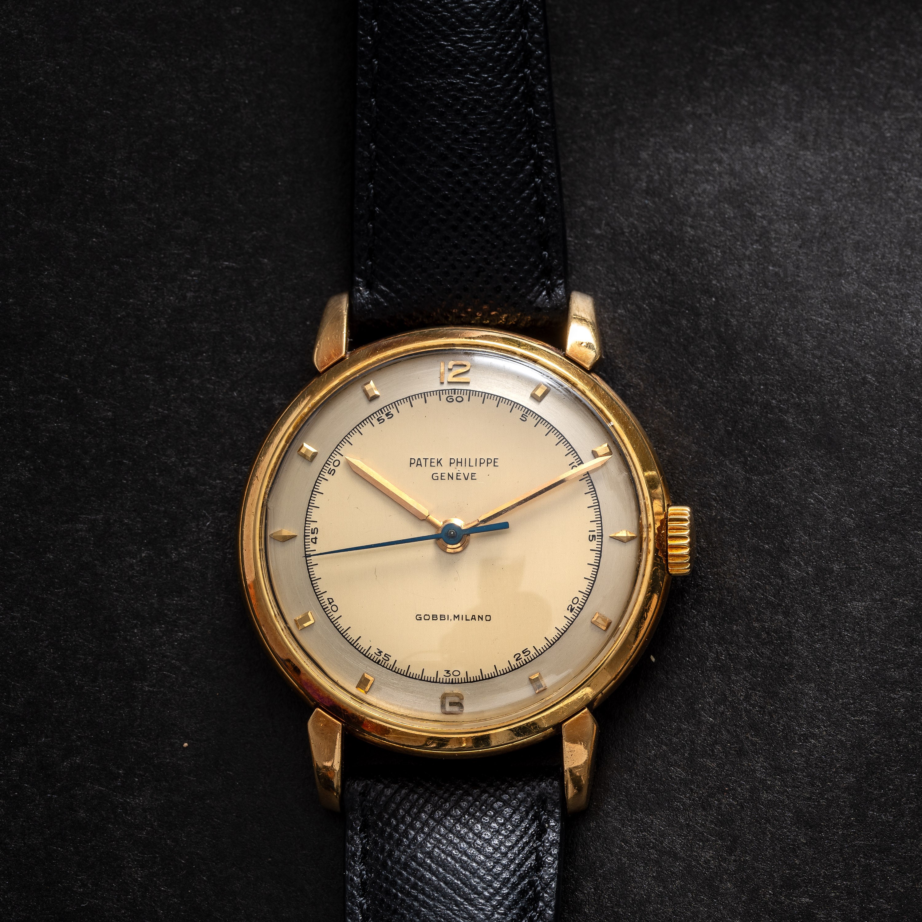 Patek Philippe - Calatrava 2482, orologio solo tempo in oro giallo 18 kt con quadrante bitonale, ...