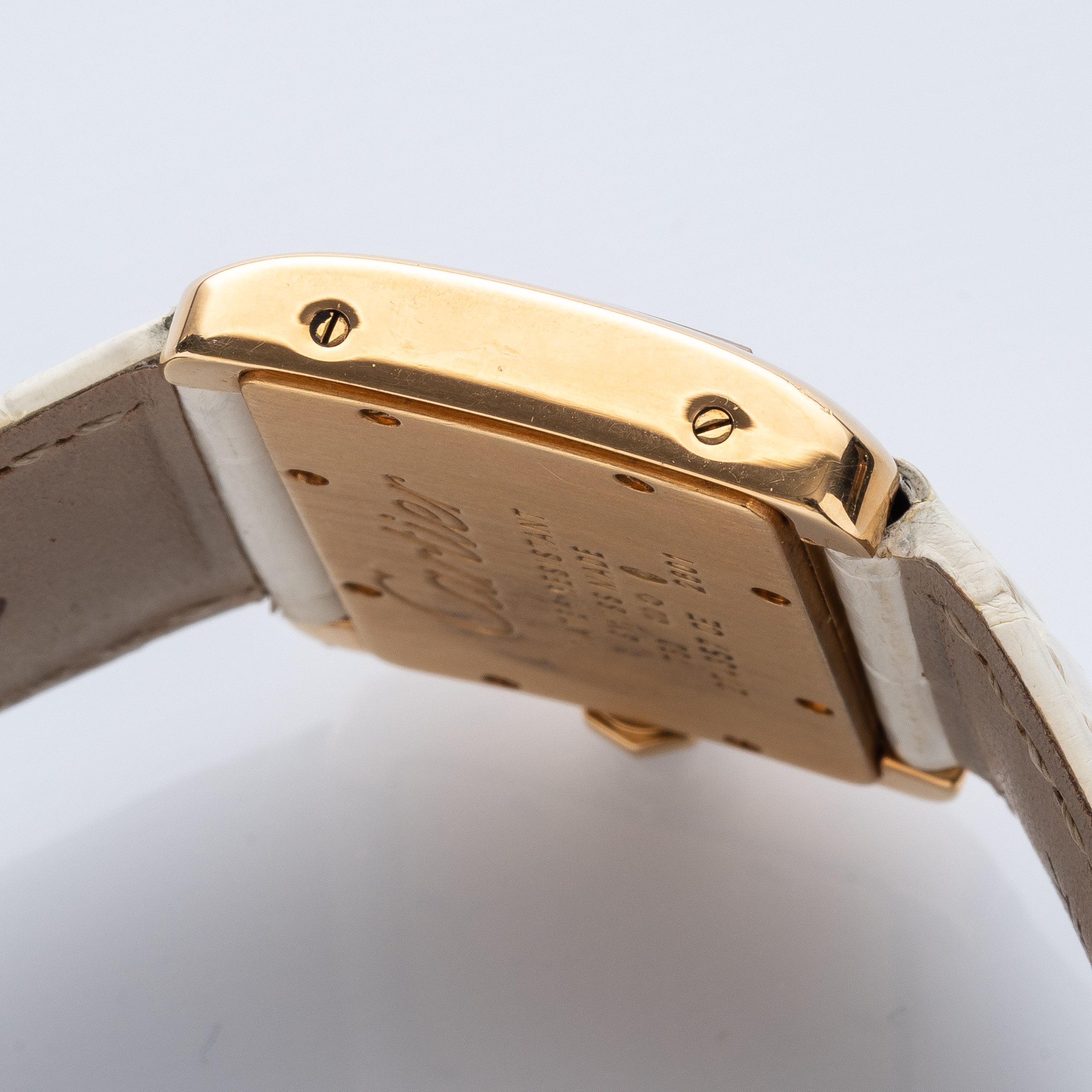 Cartier - Tank Divan, orologio solo tempo al quarzo in oro giallo 18kt con quadrante bianco