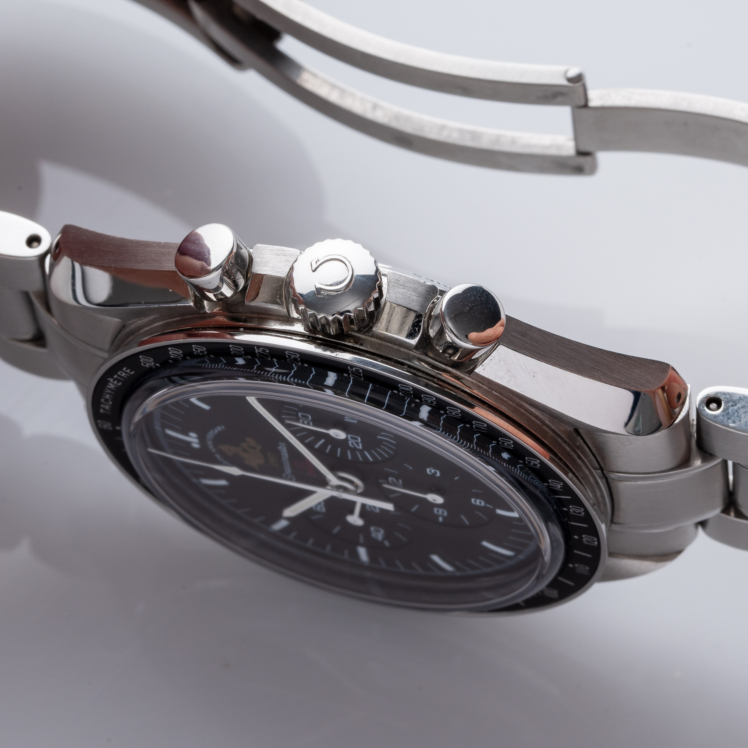 Omega - Speedmaster 50° Anniversario — Cronografo manuale in acciaio con quadrante nero, serie li...