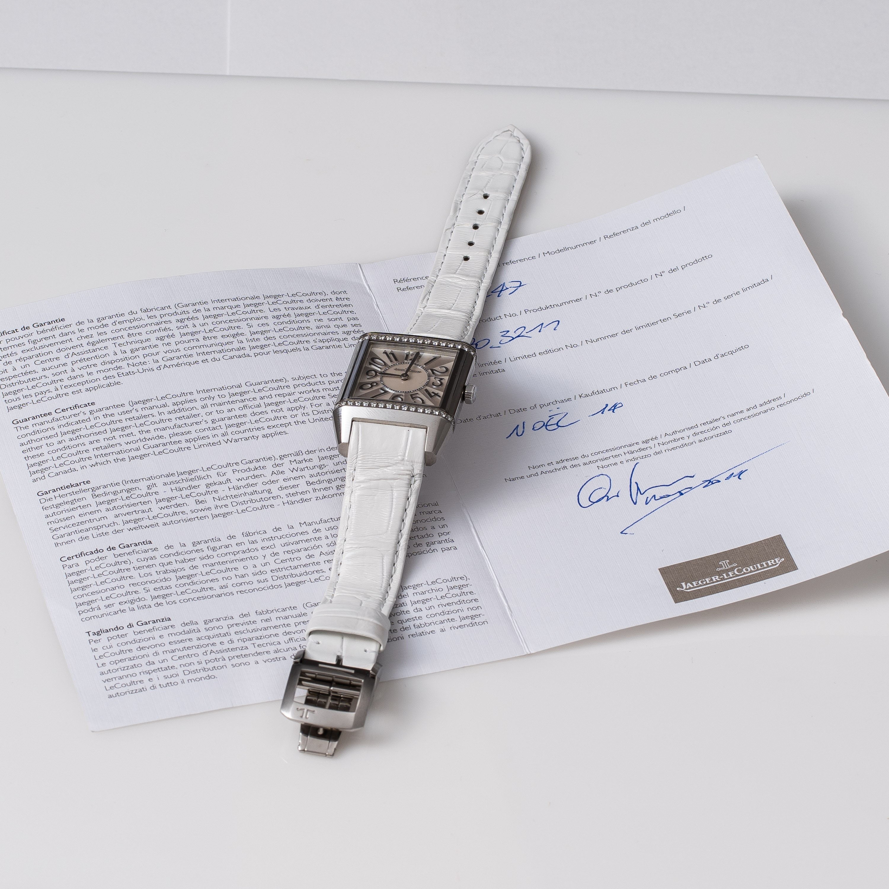 Jaeger le Coultre - Jaeger-LeCoultre, Reverso Squadra 234.4.47 con quadrante in madreperla
