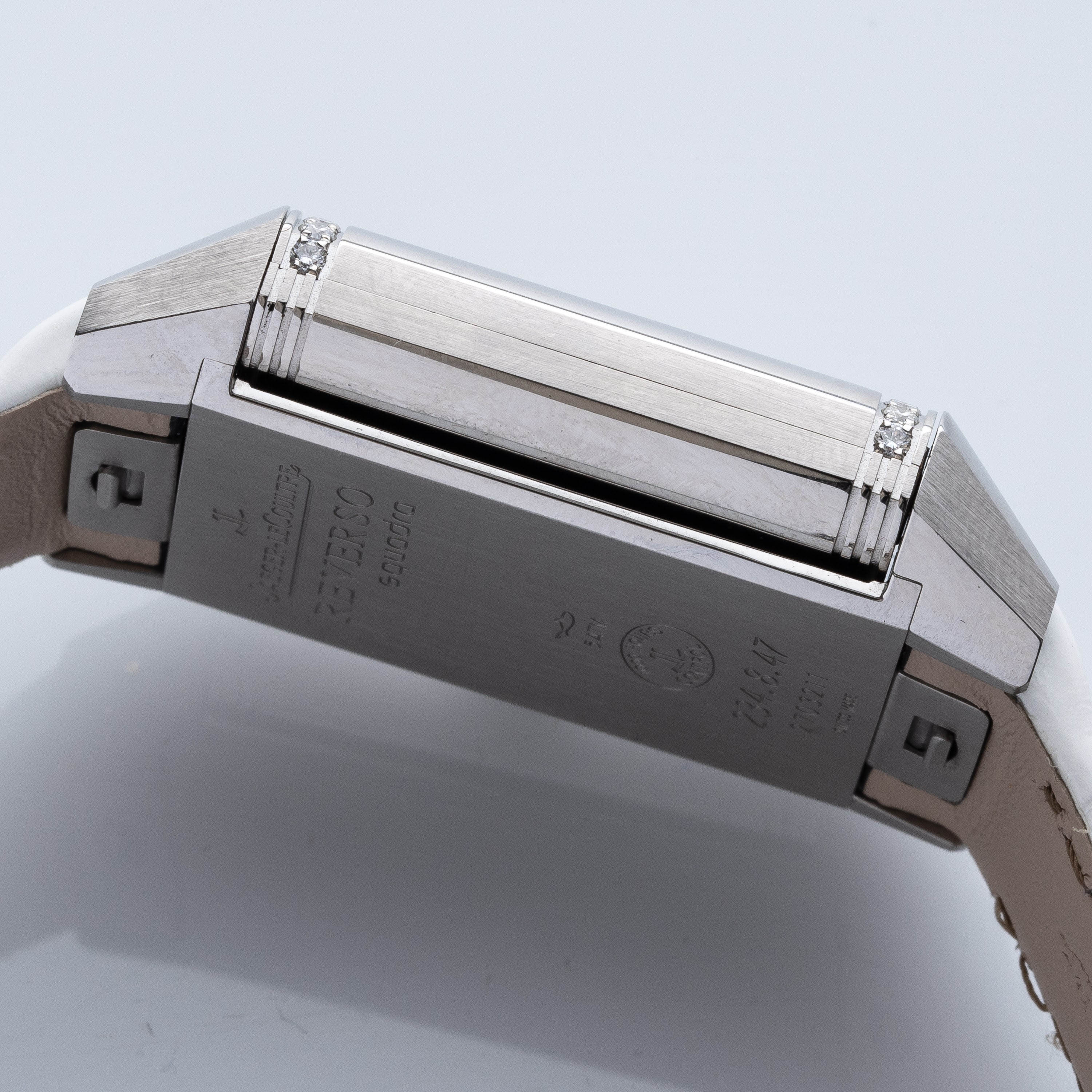 Jaeger le Coultre - Jaeger-LeCoultre, Reverso Squadra 234.4.47 con quadrante in madreperla