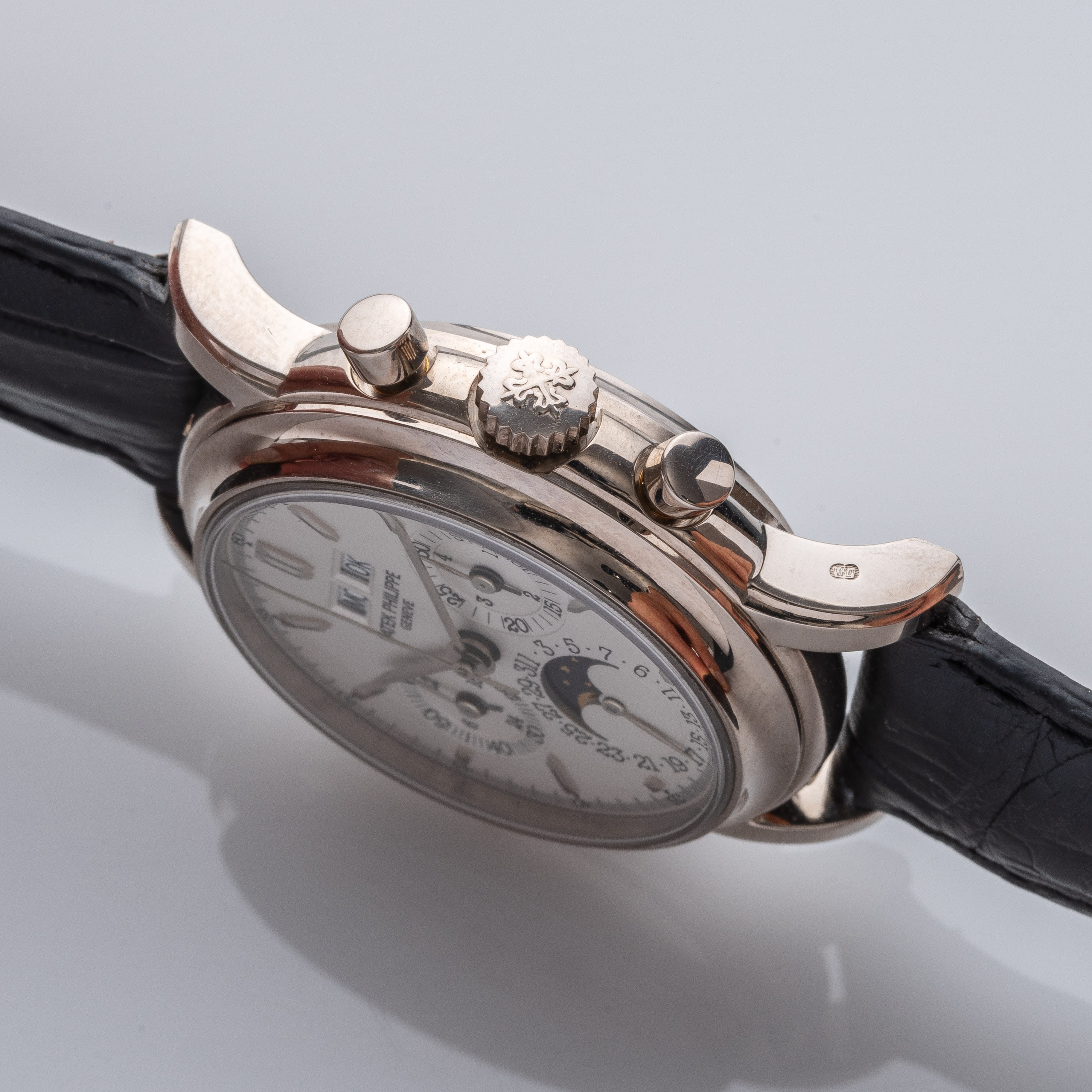 Patek Philippe - Cronografo Perpetuale 3970 in oro bianco 18 kt con calendario perpetuo, fasi lun...