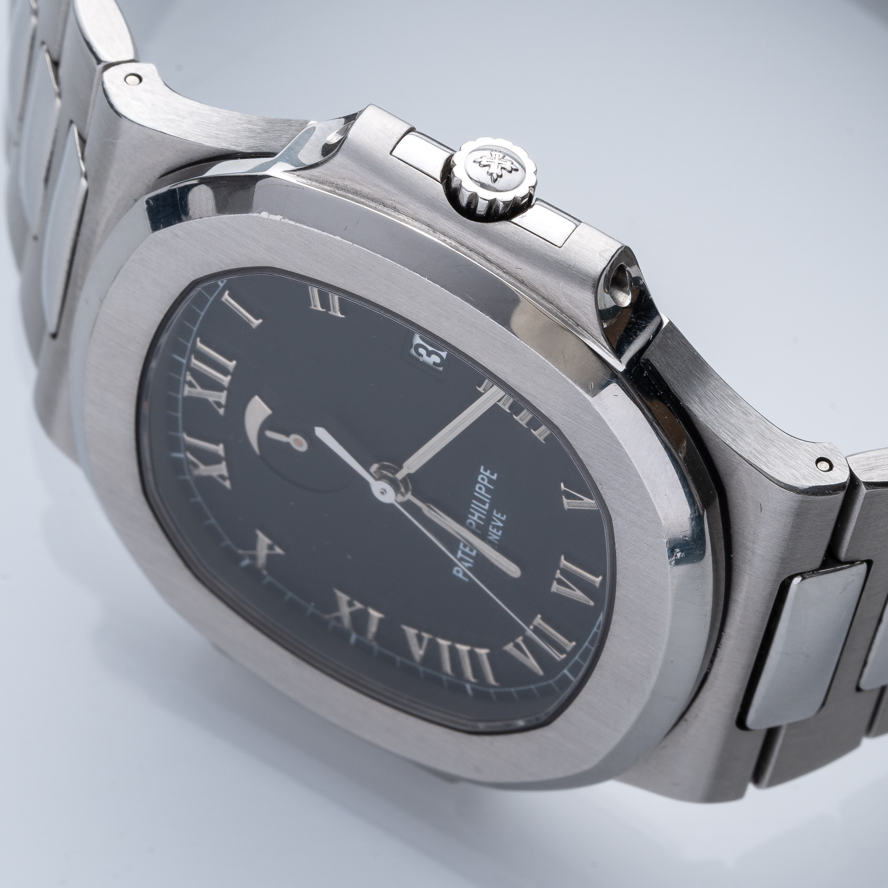 Patek Philippe - Nautilus 3710/1A-0001, orologio in acciaio con carica automatica e riserva di ca...