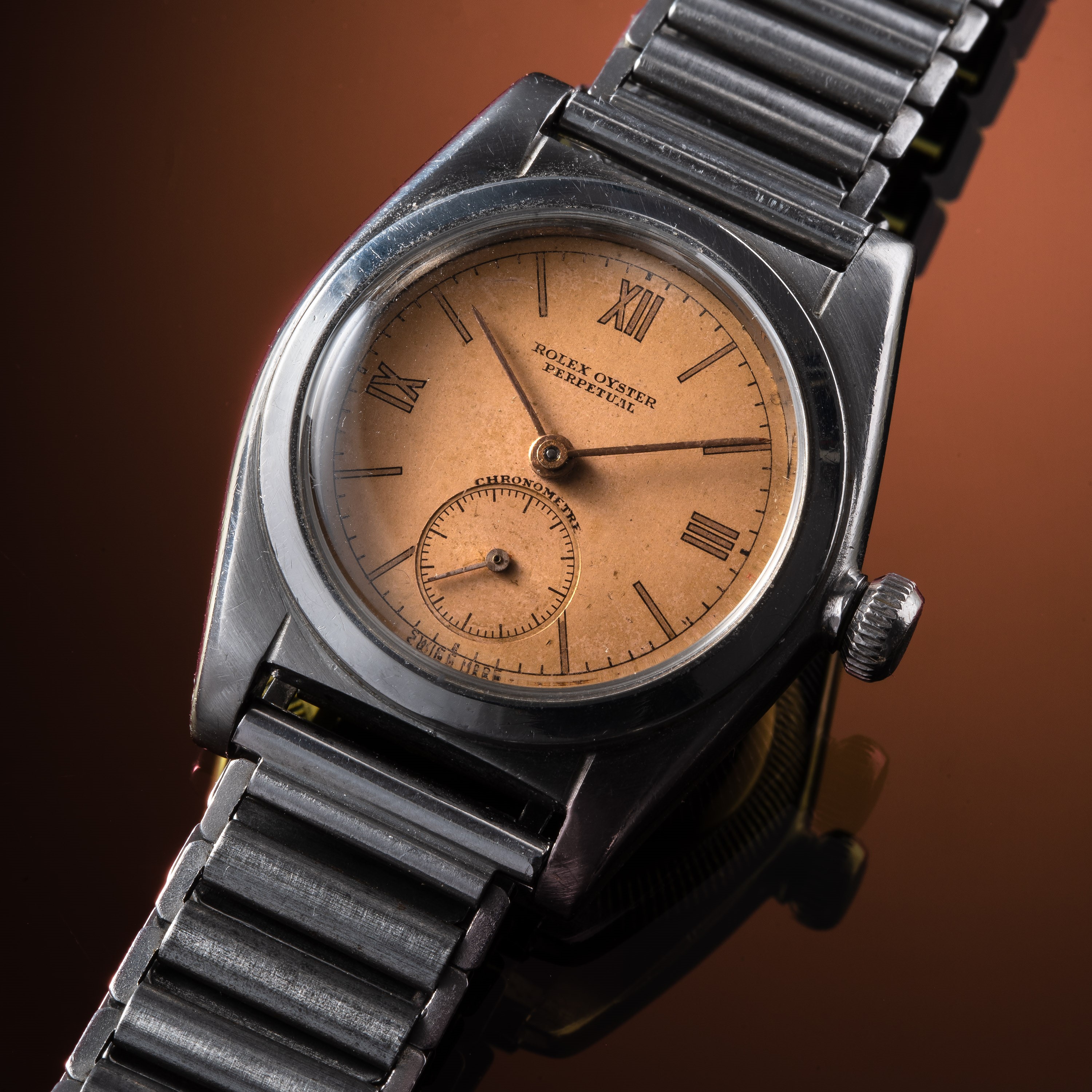 Rolex - Ovetto (Bubbleback) n. 2764, orologio automatico con quadrante salmone e piccoli secondi