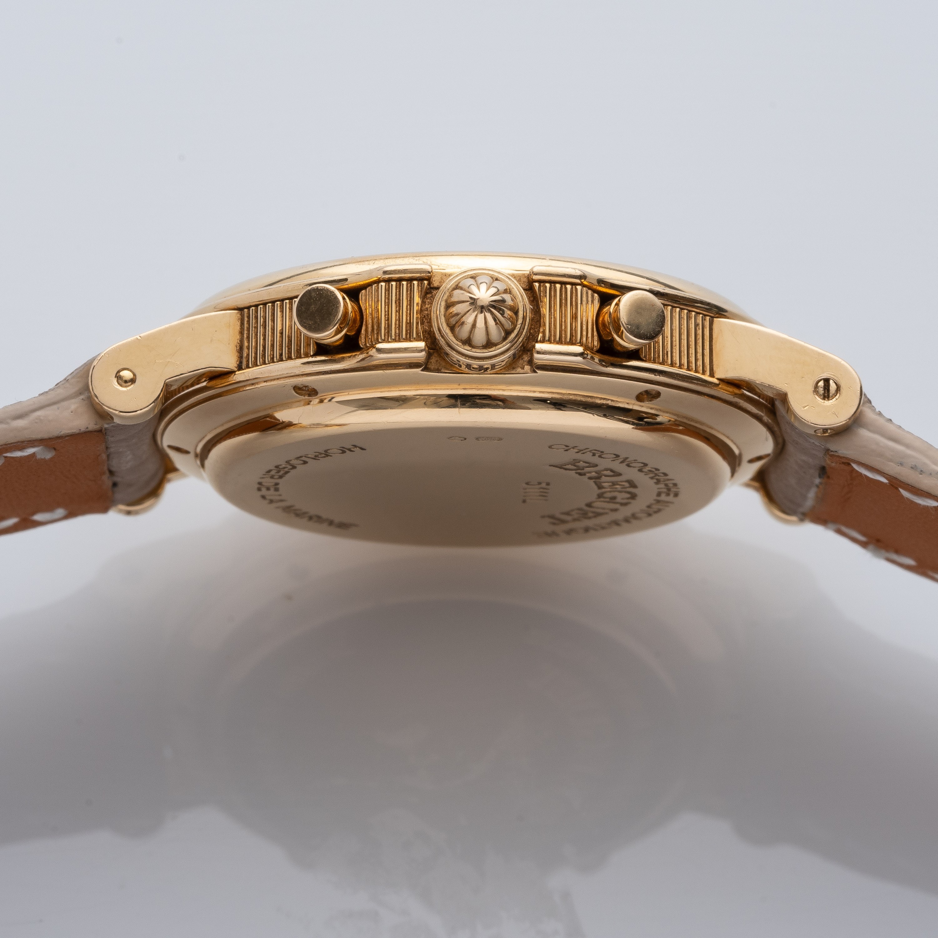 Breguet - Marine Chronograph 4460, cronografo automatico in oro giallo 18 kt con quadrante bianco...