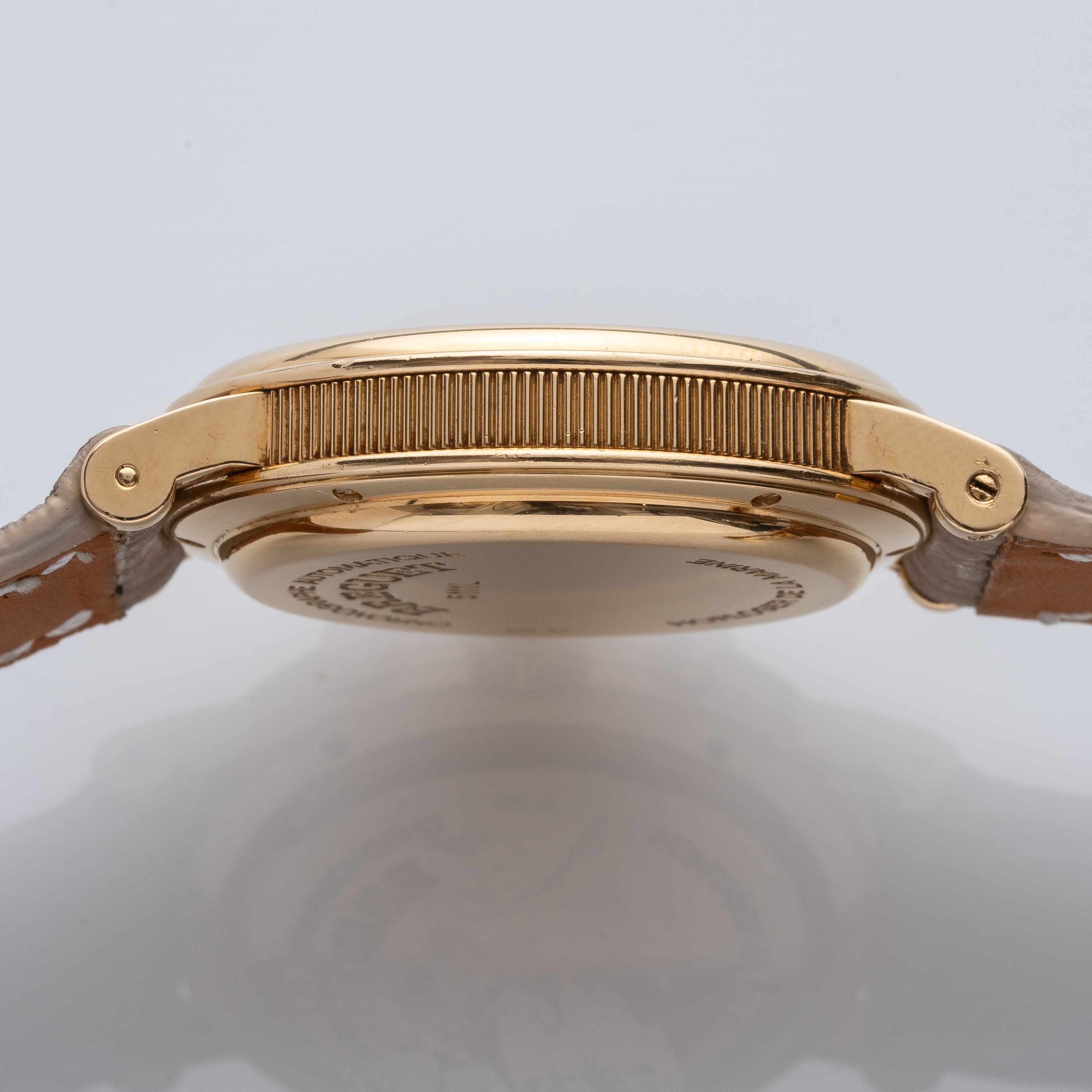Breguet - Marine Chronograph 4460, cronografo automatico in oro giallo 18 kt con quadrante bianco...