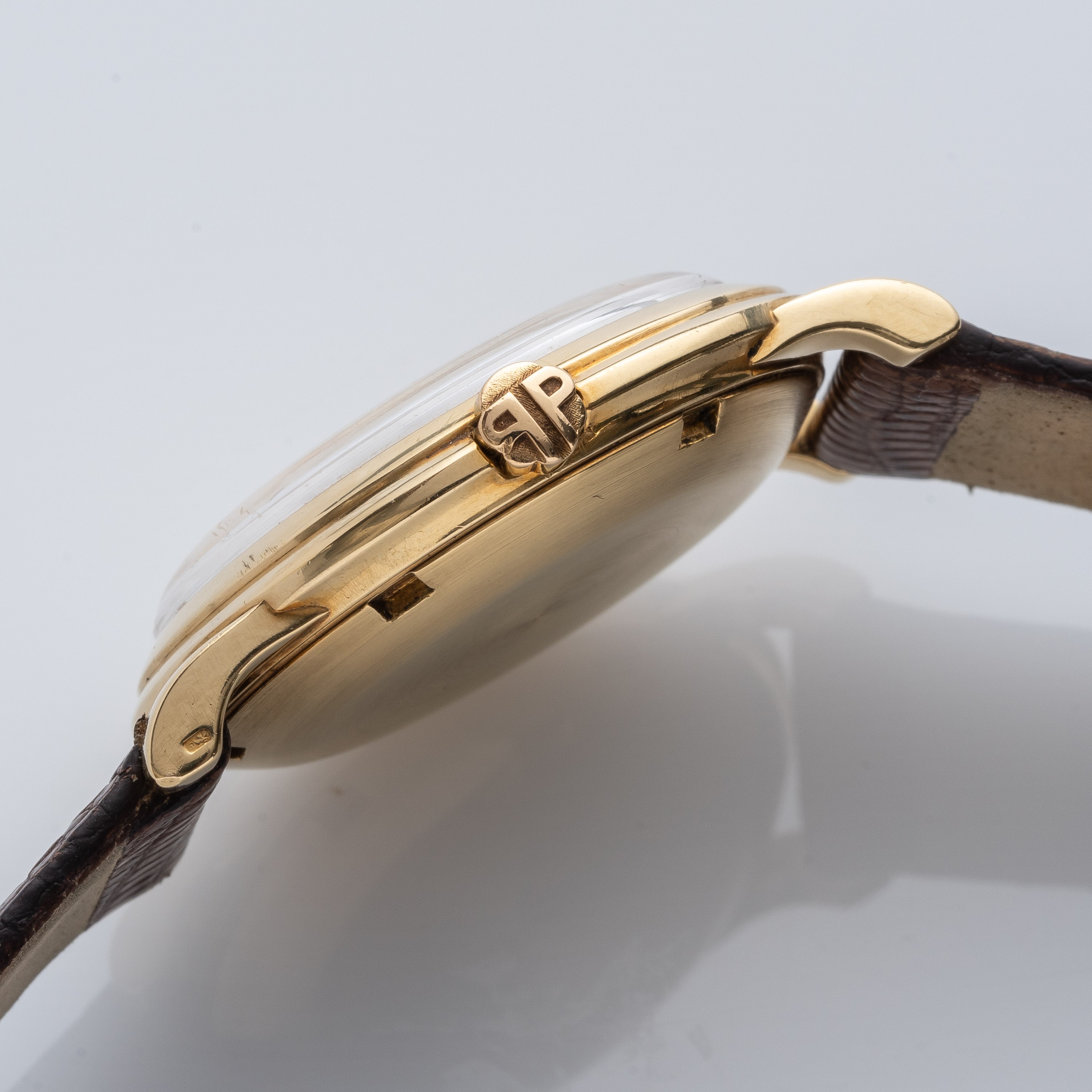Patek Philippe - Calatrava 2552, orologio in oro giallo 18 kt con carica automatica e piccoli sec...