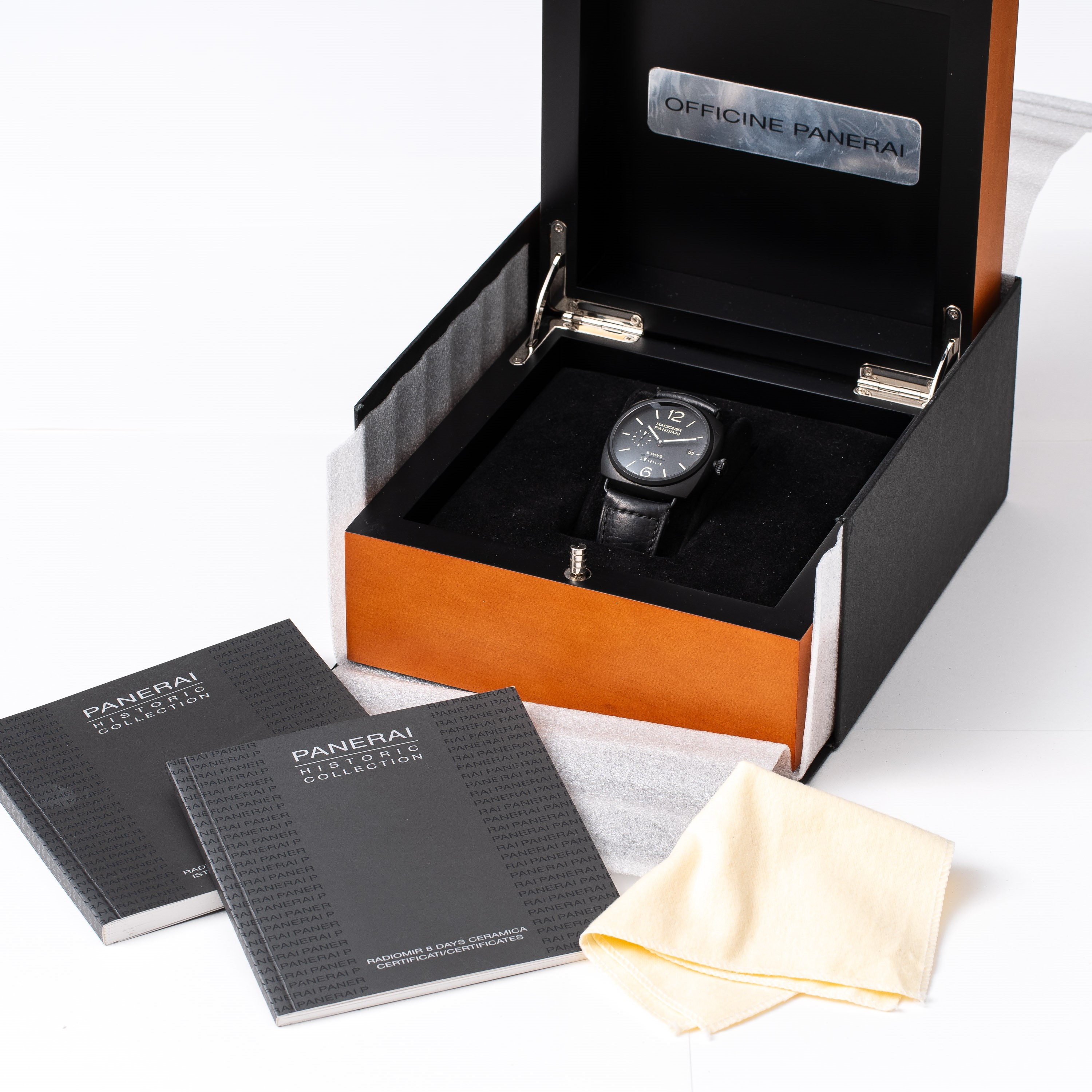 Panerai - Radiomir 8 Days (PAM00384) — orologio da polso a carica manuale in acciaio PVD