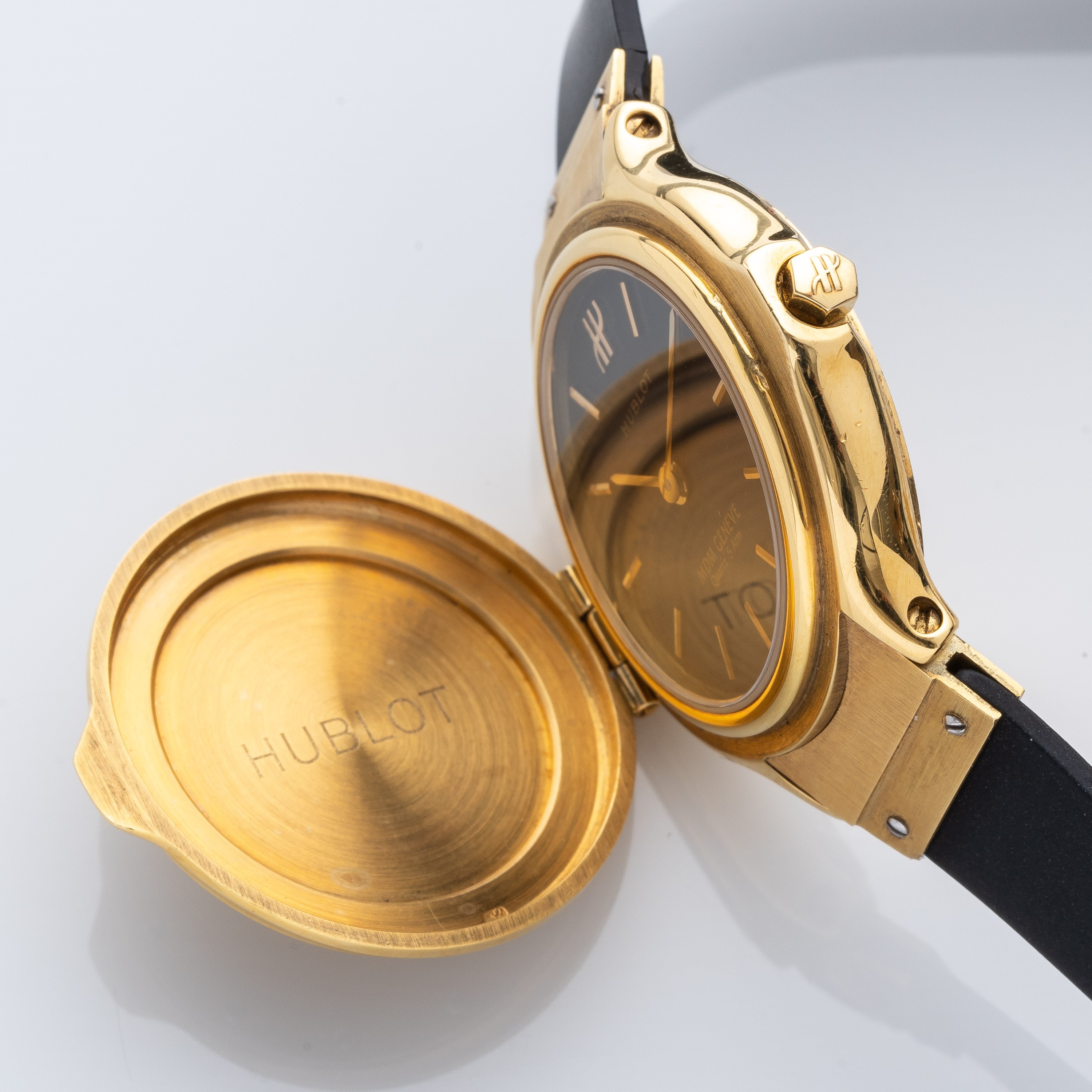 Hublot - MDM orologio da polso solo tempo in oro giallo 18kt con oblò laterale