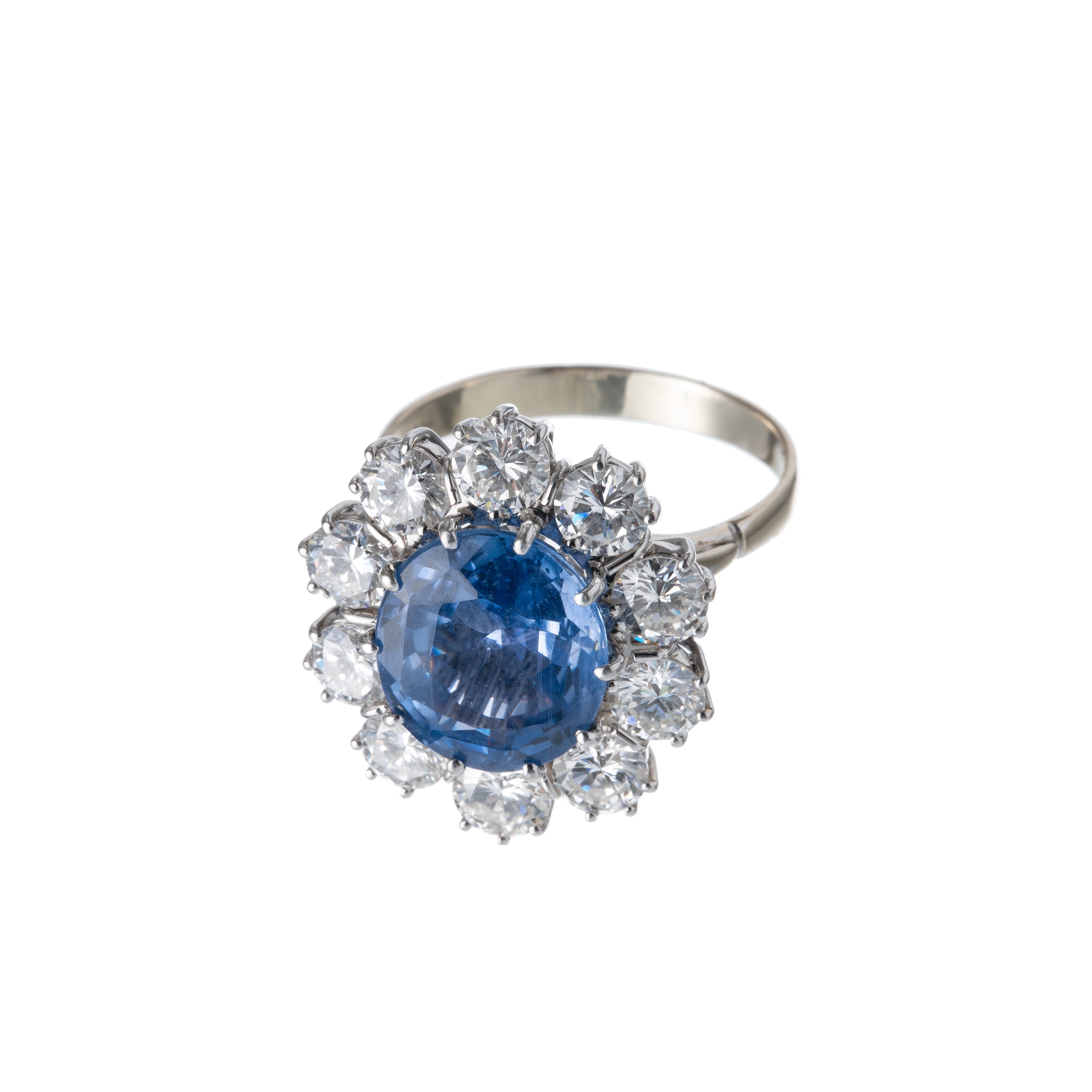 Oro bianco 18 kt, Anello con zaffiro di Ceylon e diamanti