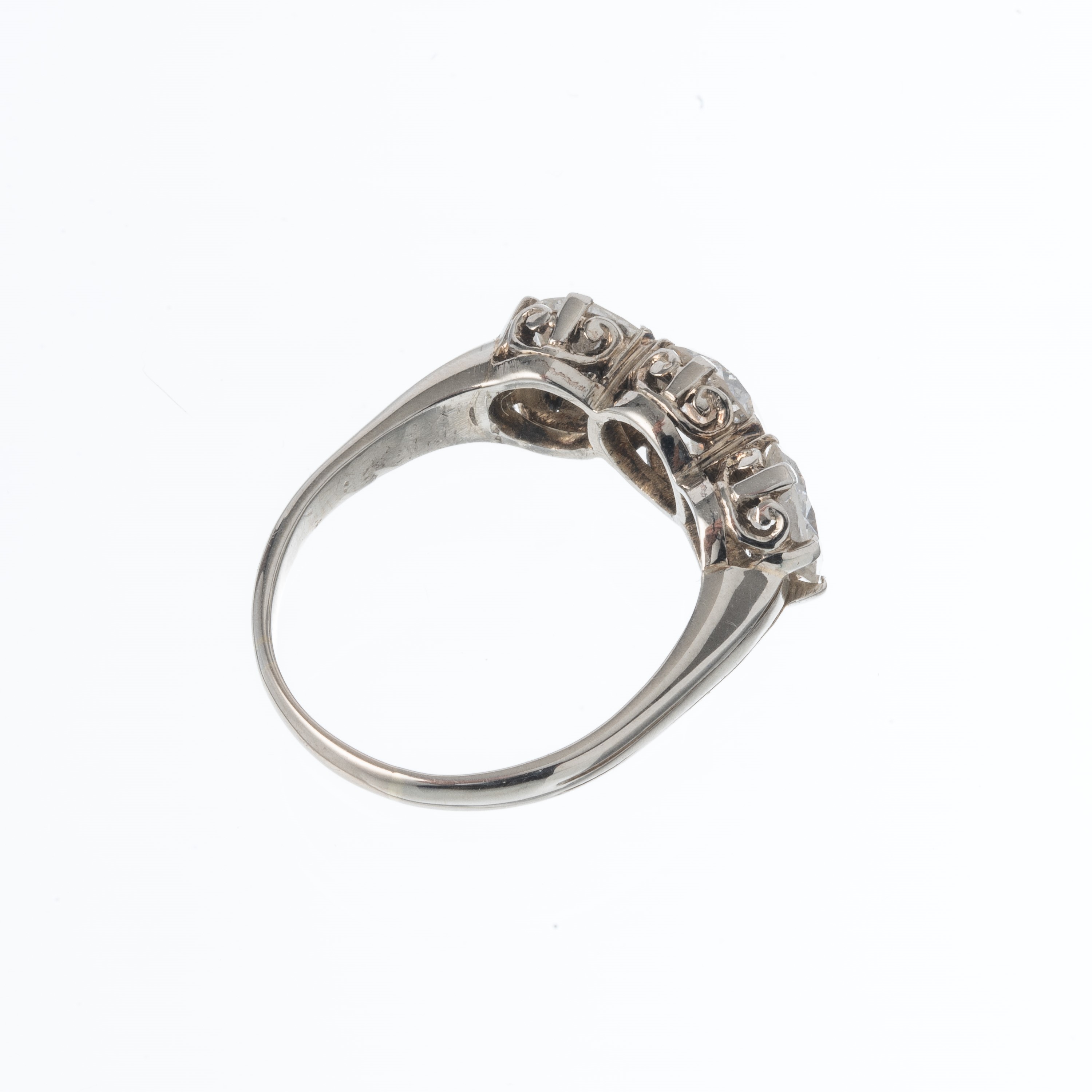 Anello Trilogy, Oro bianco 18 kt e diamanti