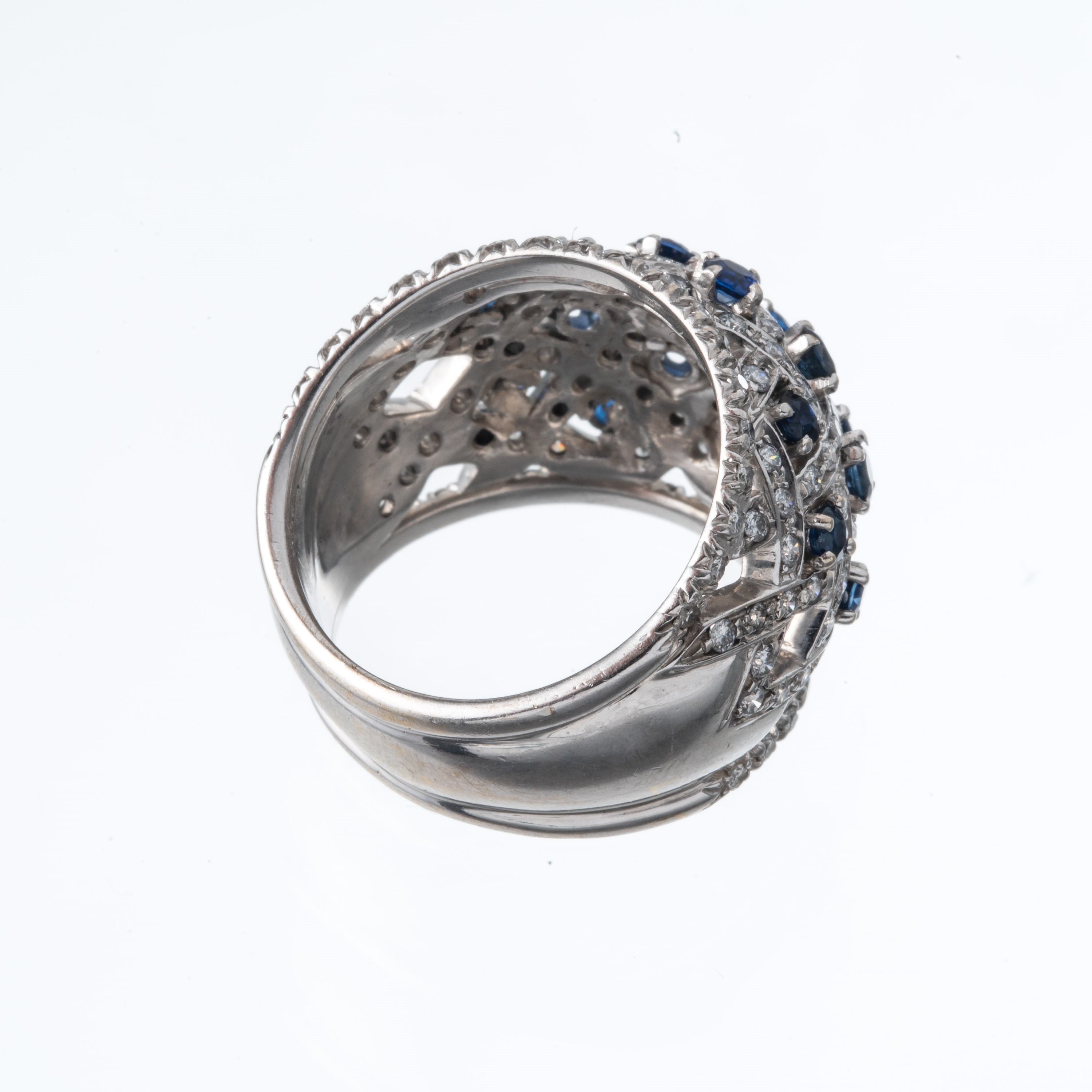 Anello in oro con diamanti e zaffiri, 16/56 (UE)