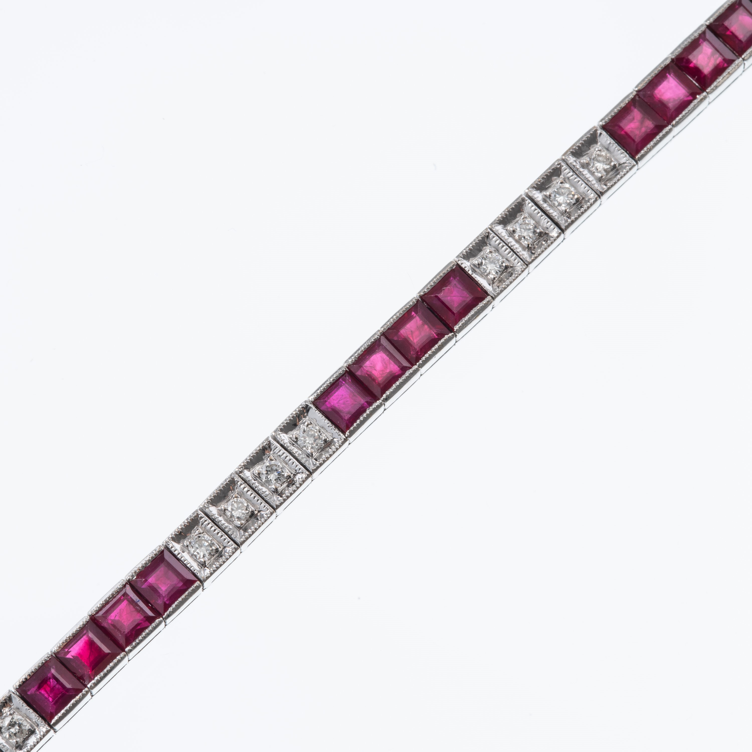 Bracciale Tennis in oro con rubini e brillanti