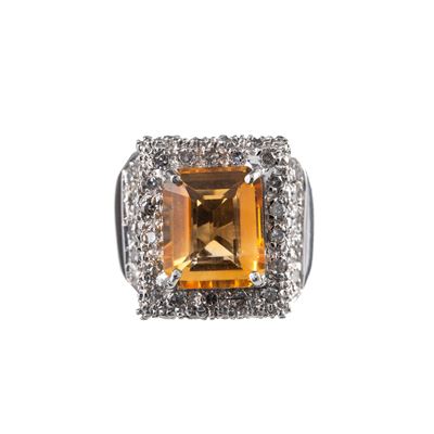 Anello, oro bianco 18 kt con diamanti e quarzi citrini