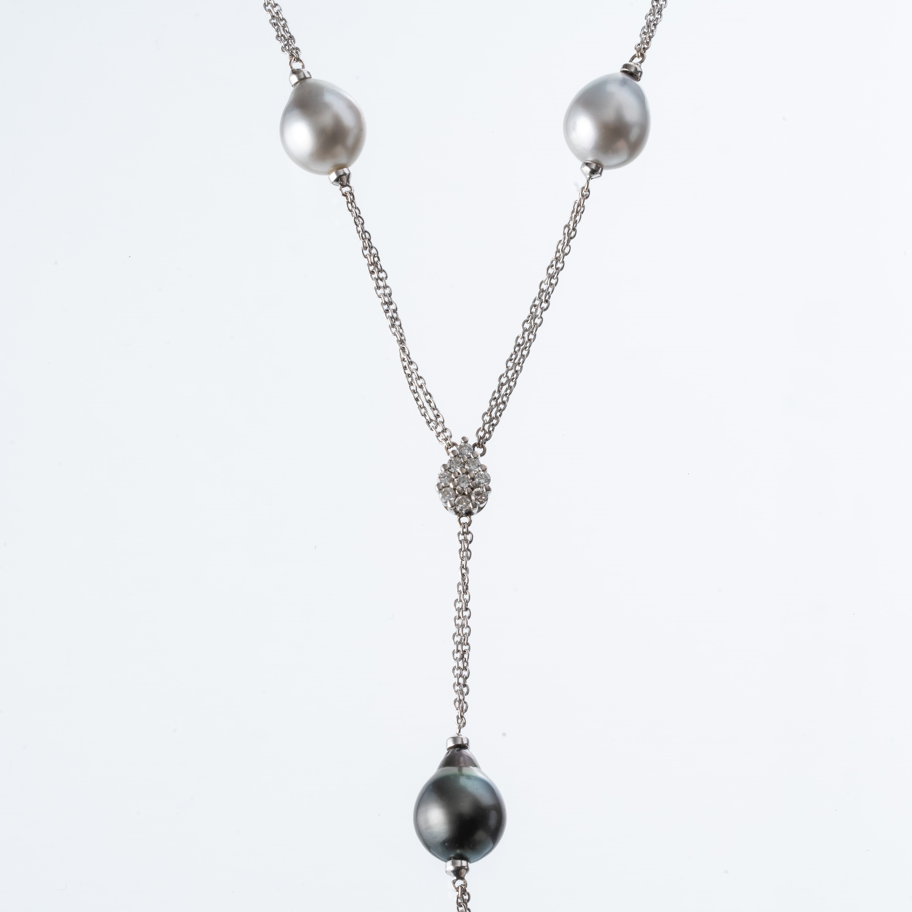 Damiani - Collana in oro bianco 18 kt con perle e diamanti