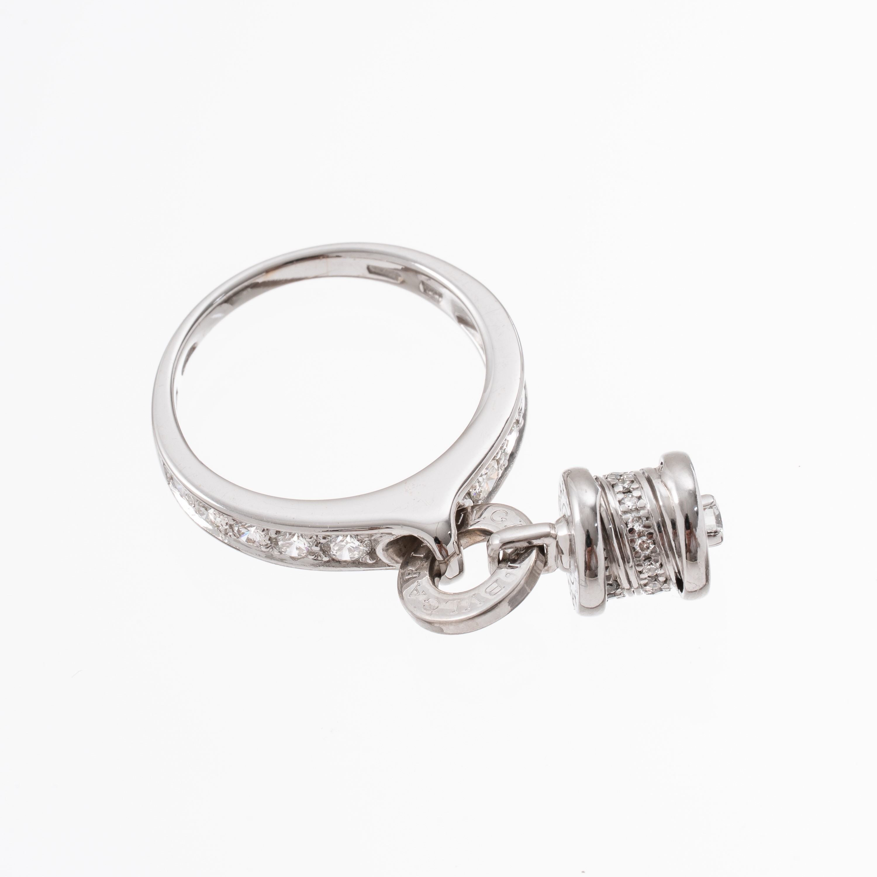 Bulgari - Anello in oro bianco 18 kt con diamanti