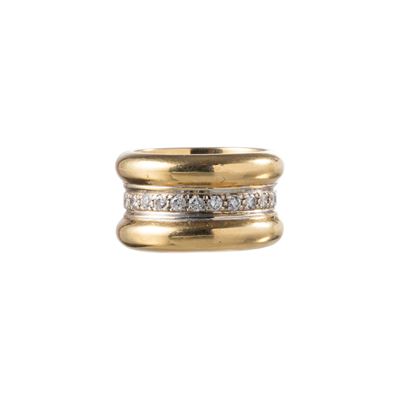 Anello in oro giallo 18 kt con diamanti