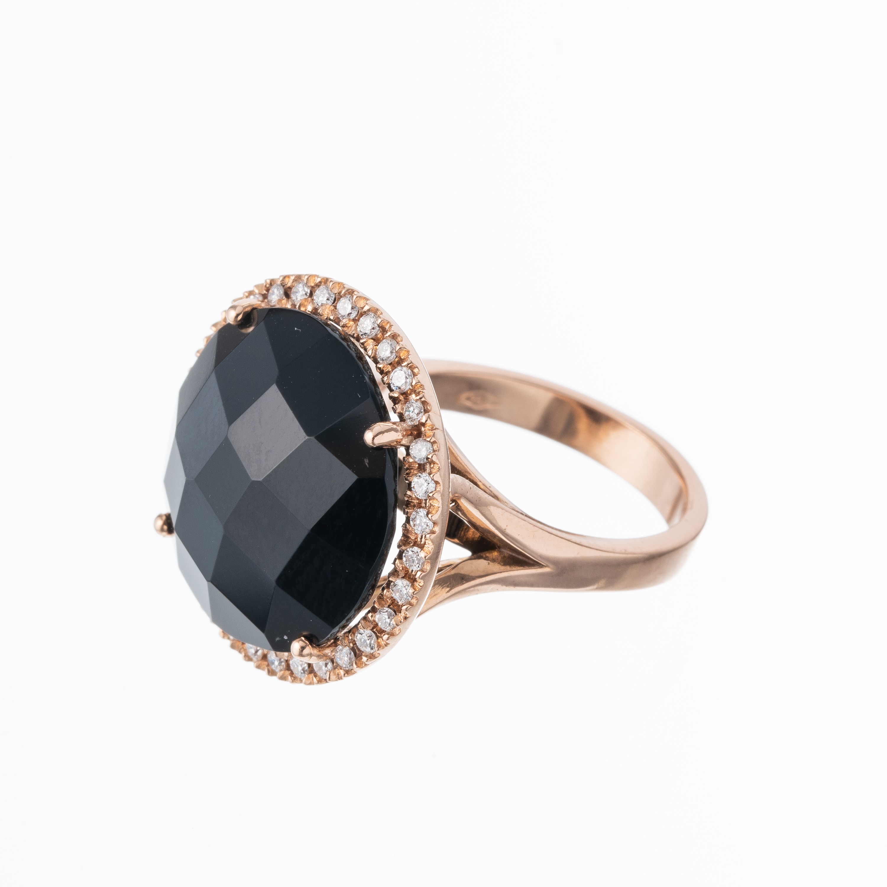 Oro rosa 18 kt, Anello con onice e contorno di brillantini
