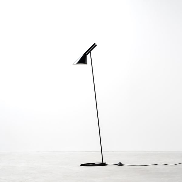 Arne Jacobsen - ARNE JACOBSEN, PIANTANA 'AJ'