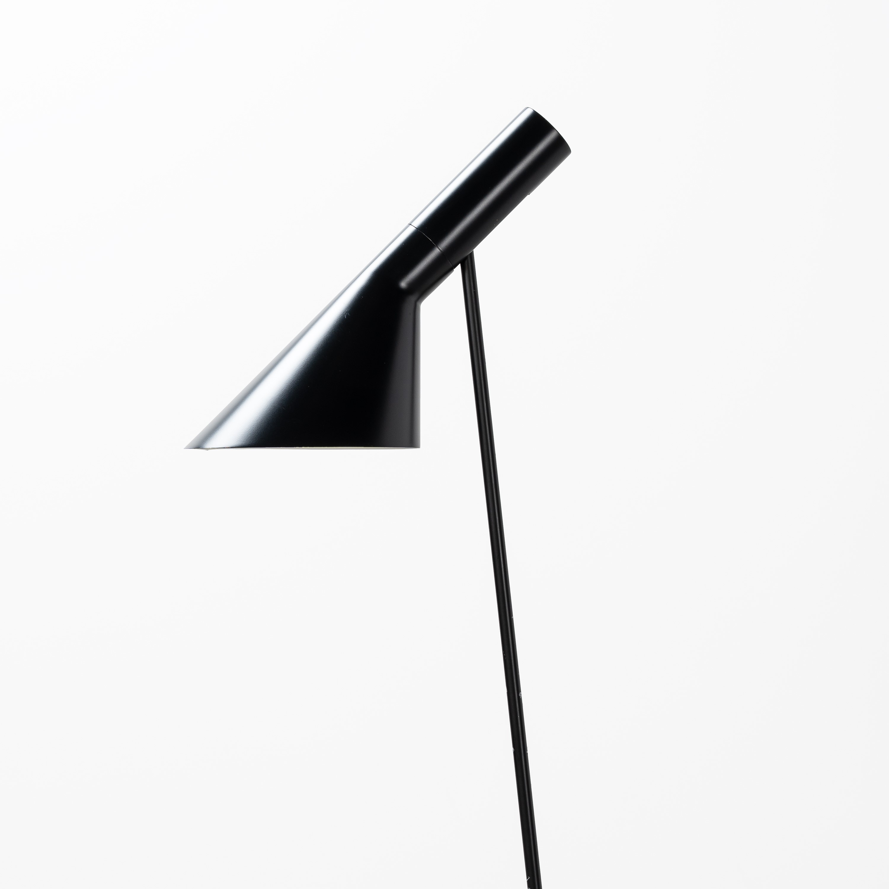 Arne Jacobsen - Piantana 'AJ'