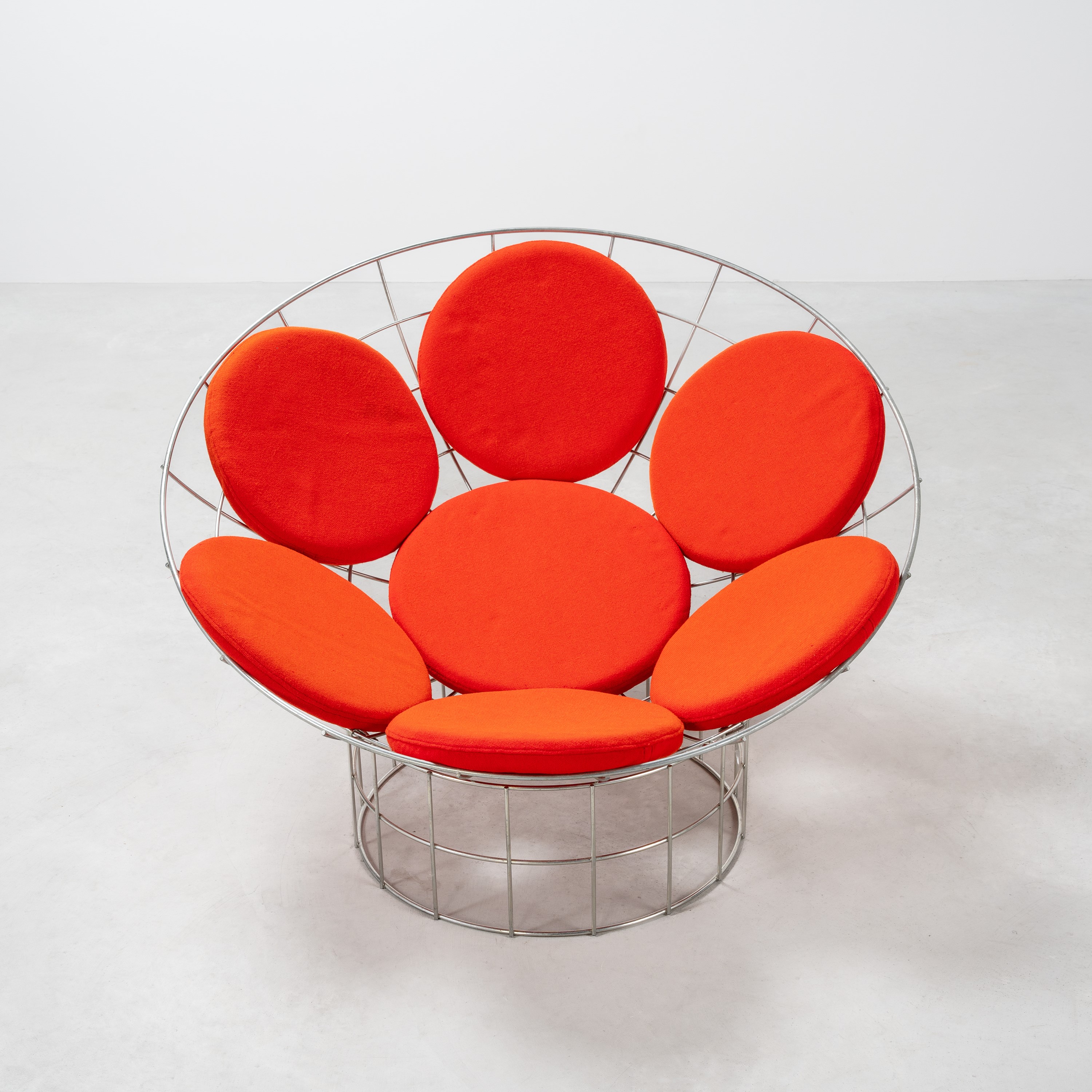 Verner Panton - Sedia orientabile modello “T5” (o “Peacock Chair”)