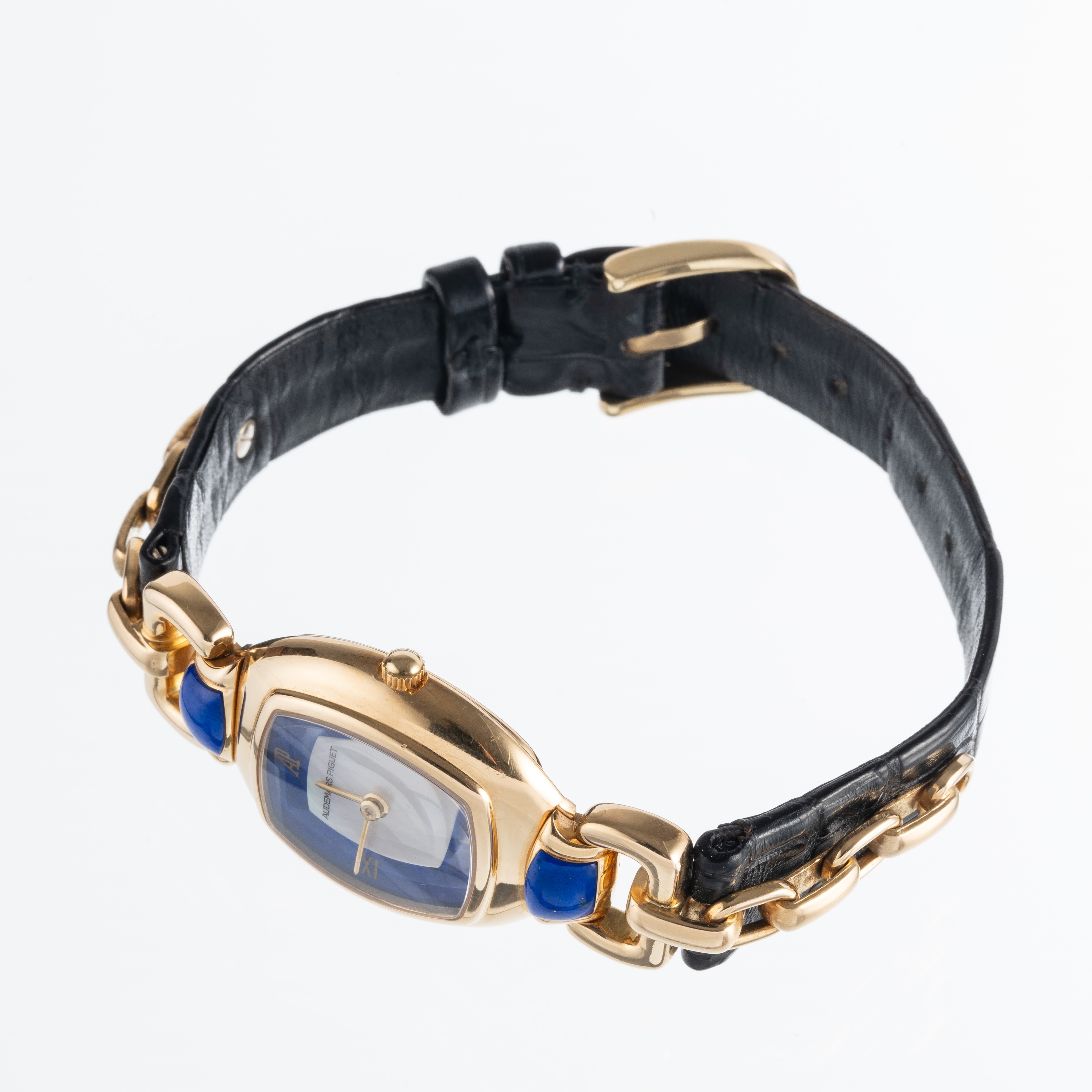 Audemars Piguet - Audemarine, orologio solo tempo in oro giallo 18 kt con quadrante in lapislazzu...