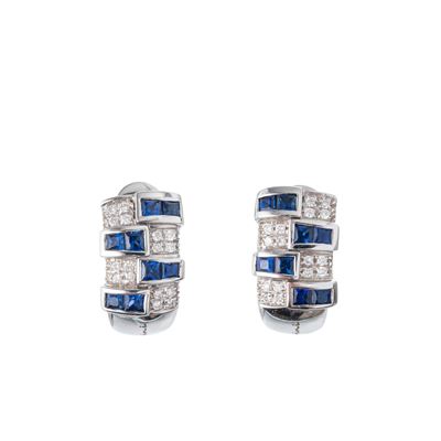 Orecchini in oro bianco 18 kt con zaffiri e diamanti