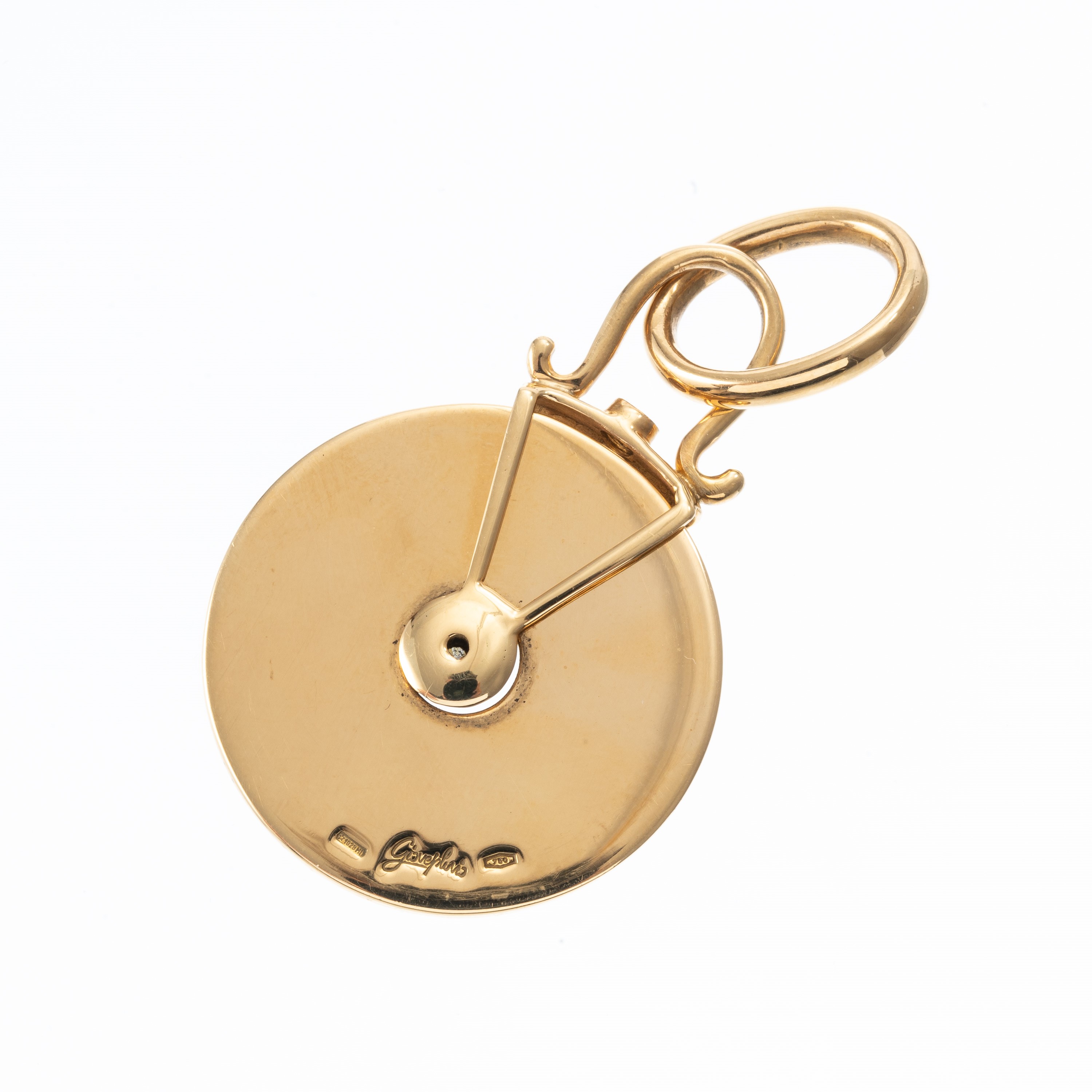 Oro 18 giallo 18 kt, Ciondolo con catena e bandierine nautiche smaltate con brillante centrale