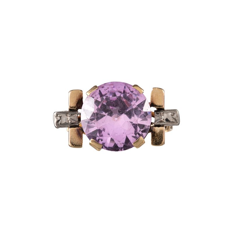 Oro giallo 18 kt, Anello con rosa di Francia sintetica